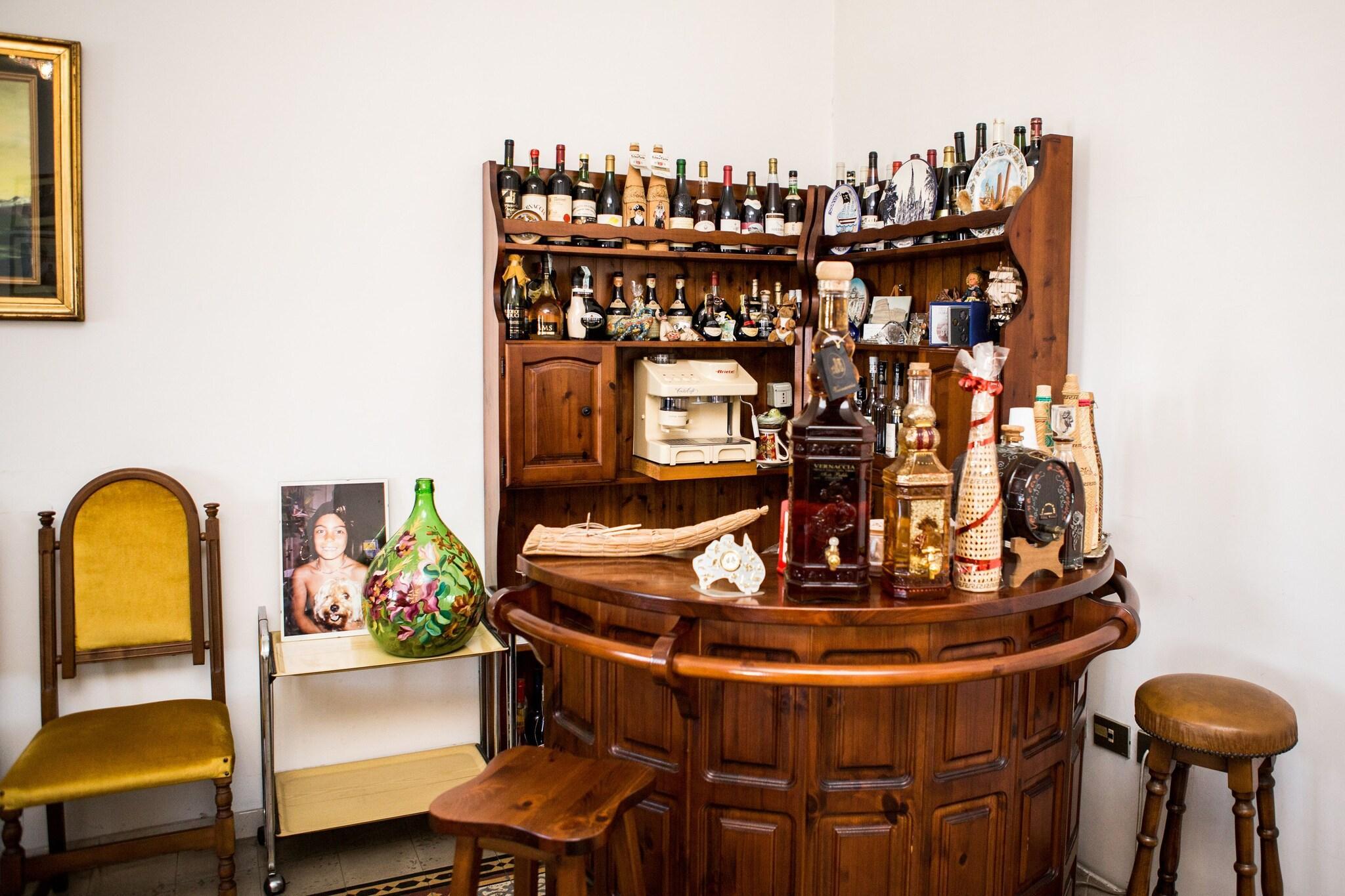 Bar/Salón Hotel AeR BJ Vittoria