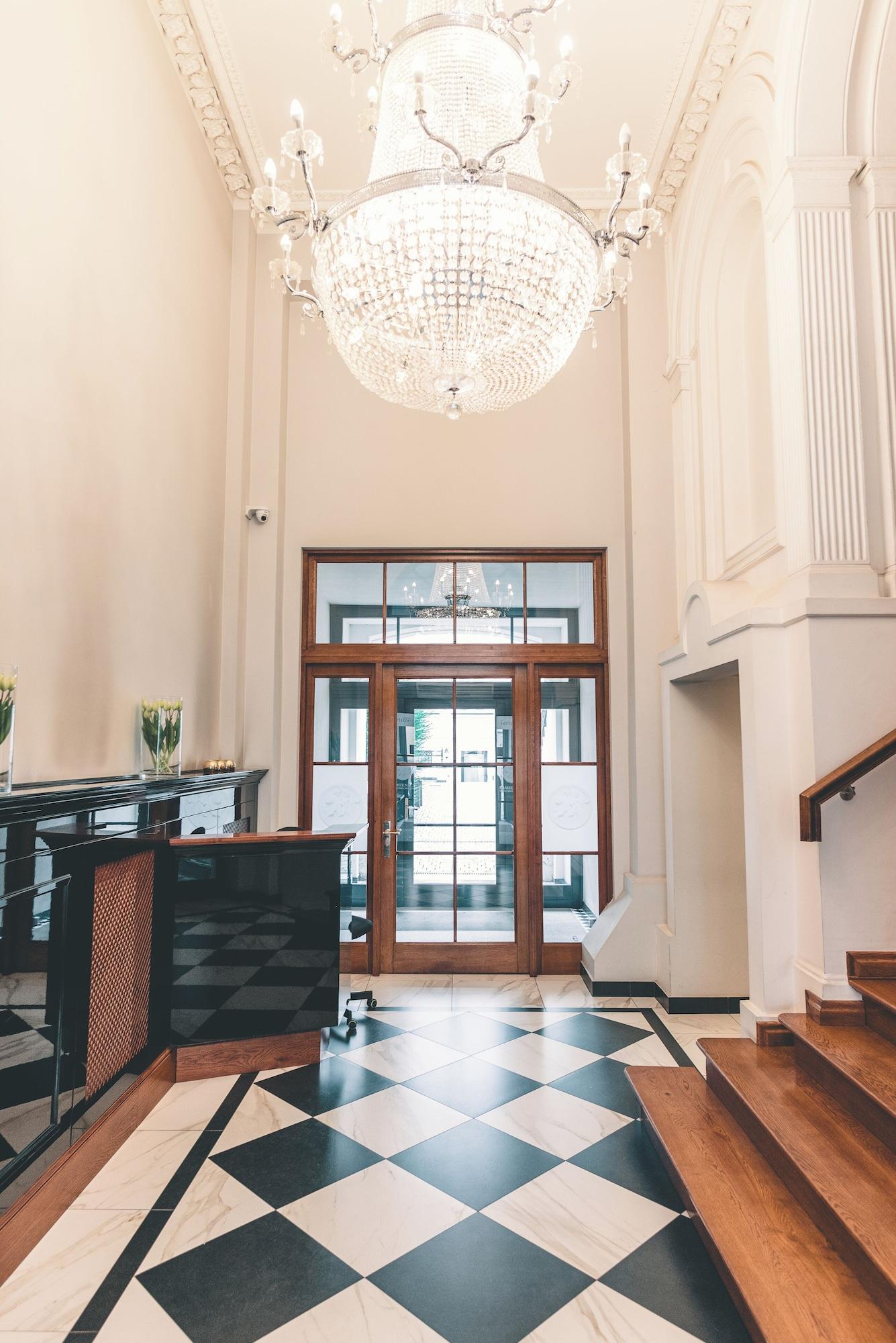 Varios Fortune Old Town Boutique Hotel