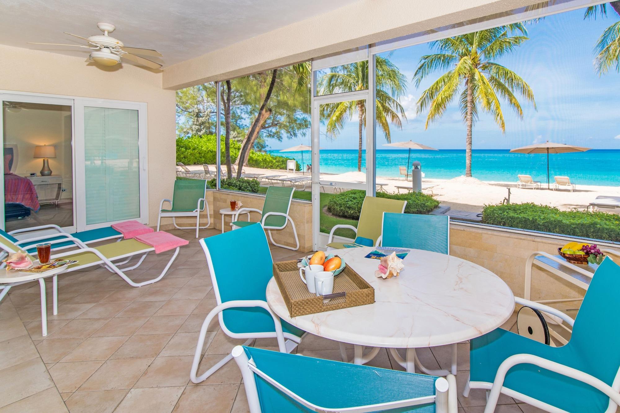 Restaurant The Colonial Club, Oceanfront Condos