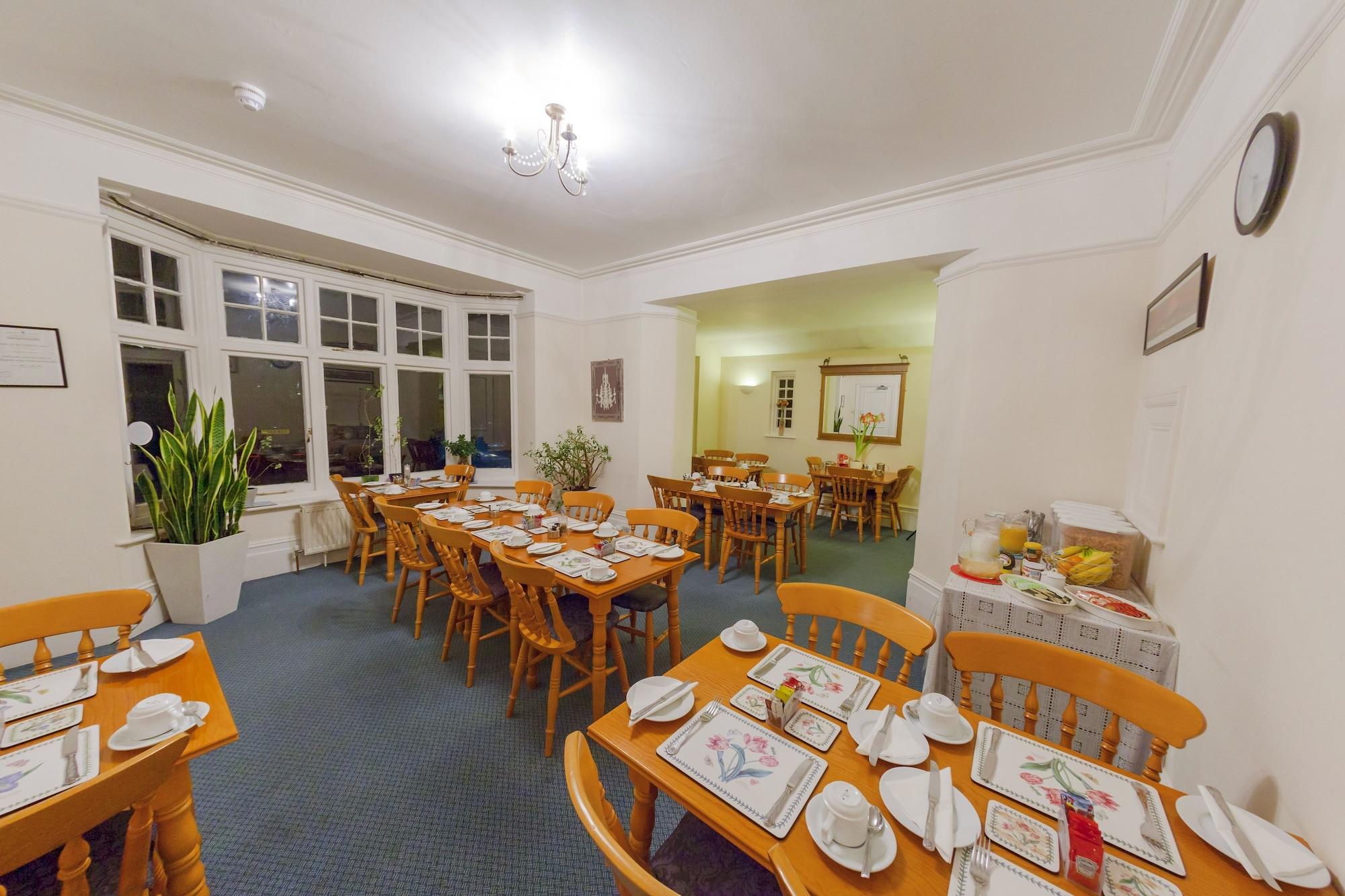 Restaurant Gatwick Turret Guest House