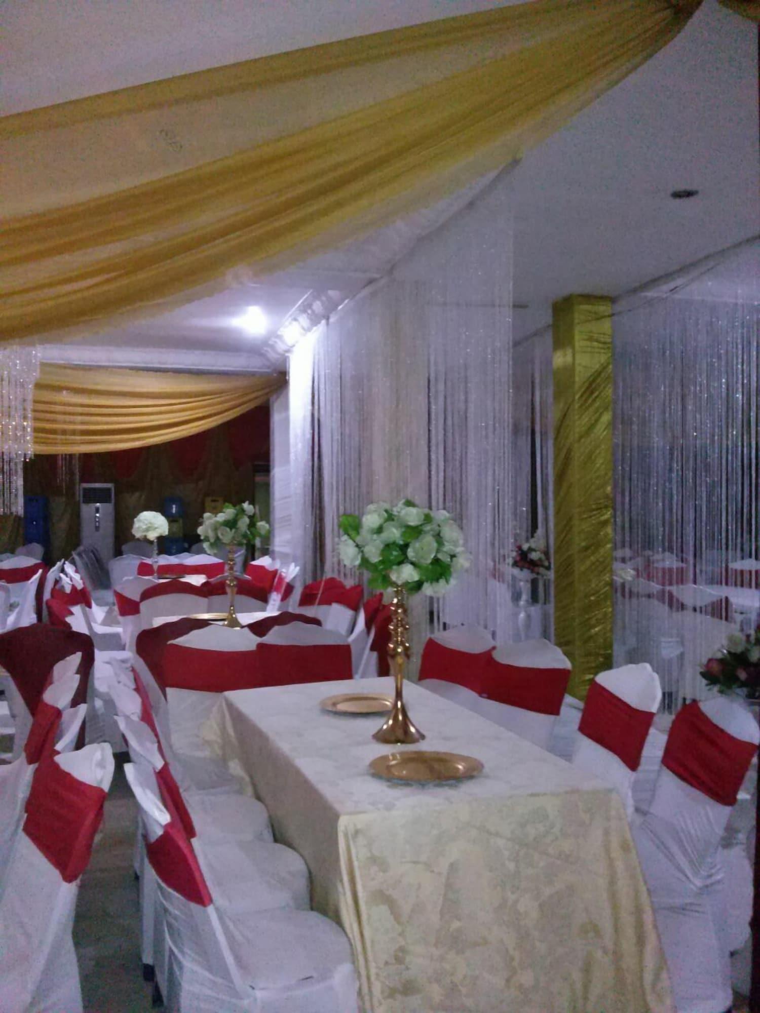 Sala de Reuniones Gold Crown Hotel