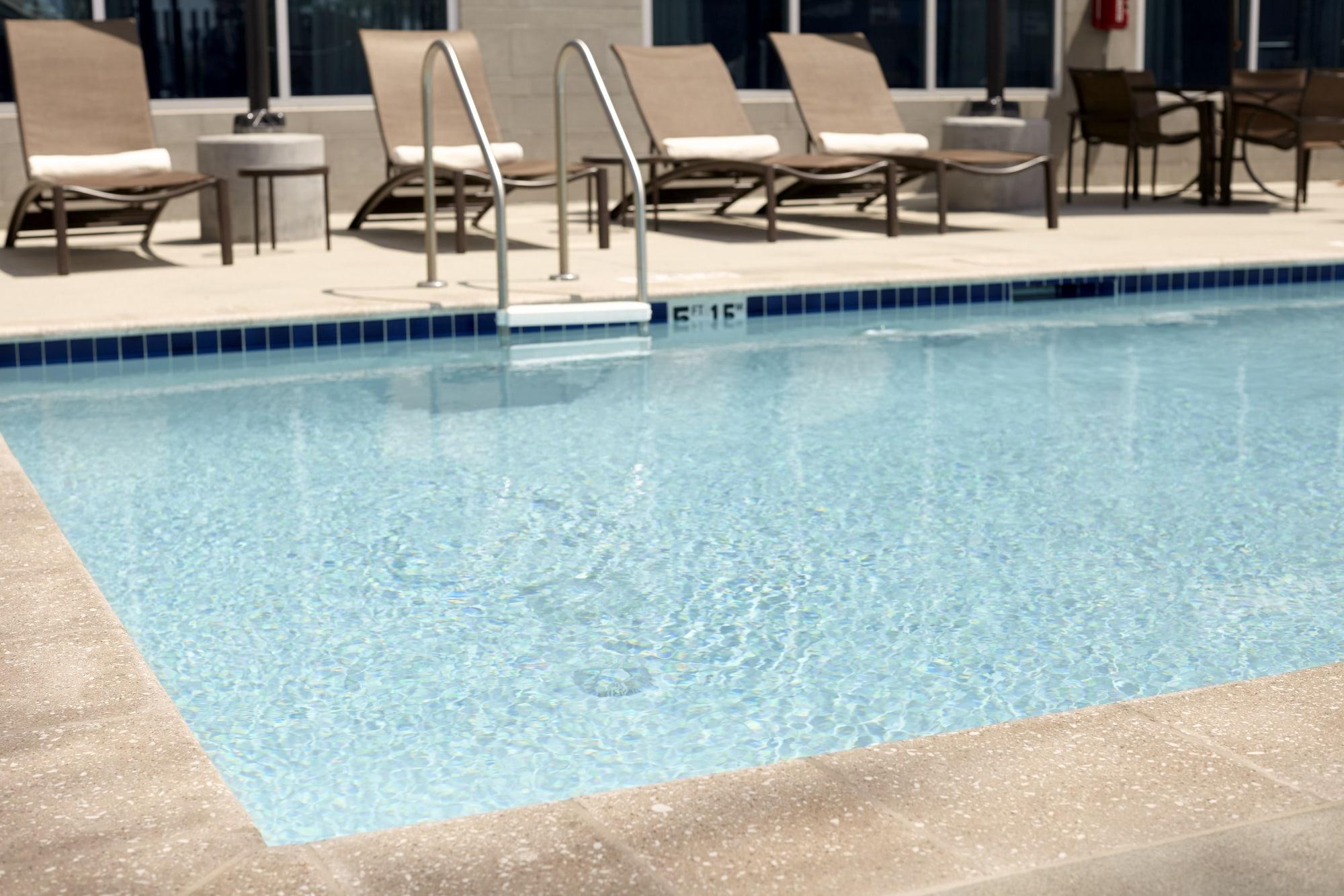 Vista Piscina Hyatt Place Houston-Northwest / Cy-Fair
