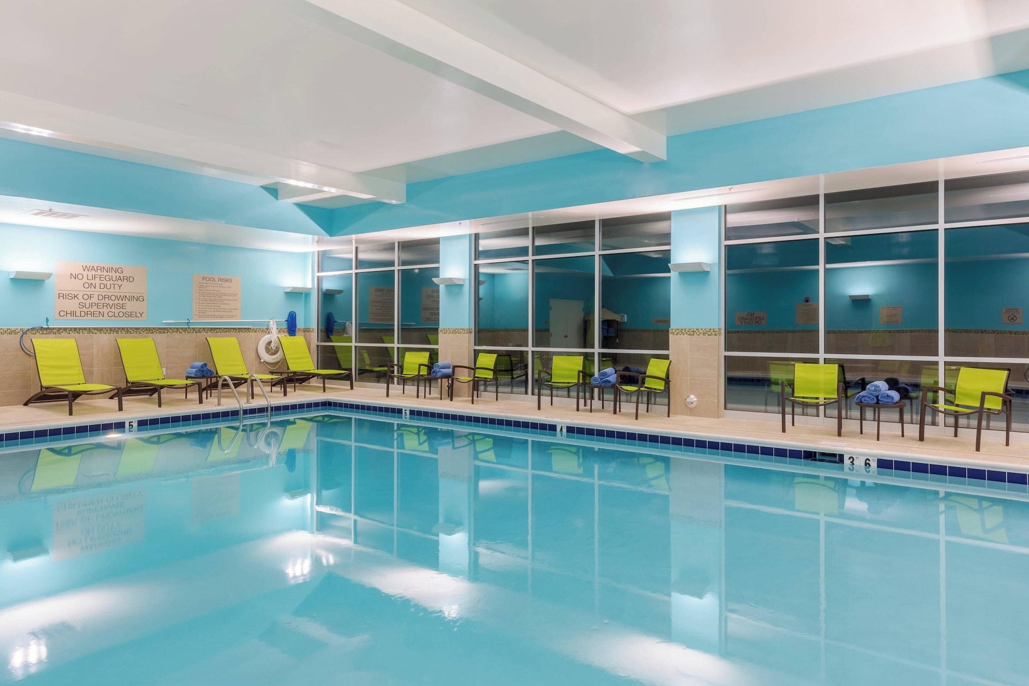Vista Piscina SpringHill Suites by Marriott Chattanooga South/Ringgold, GA