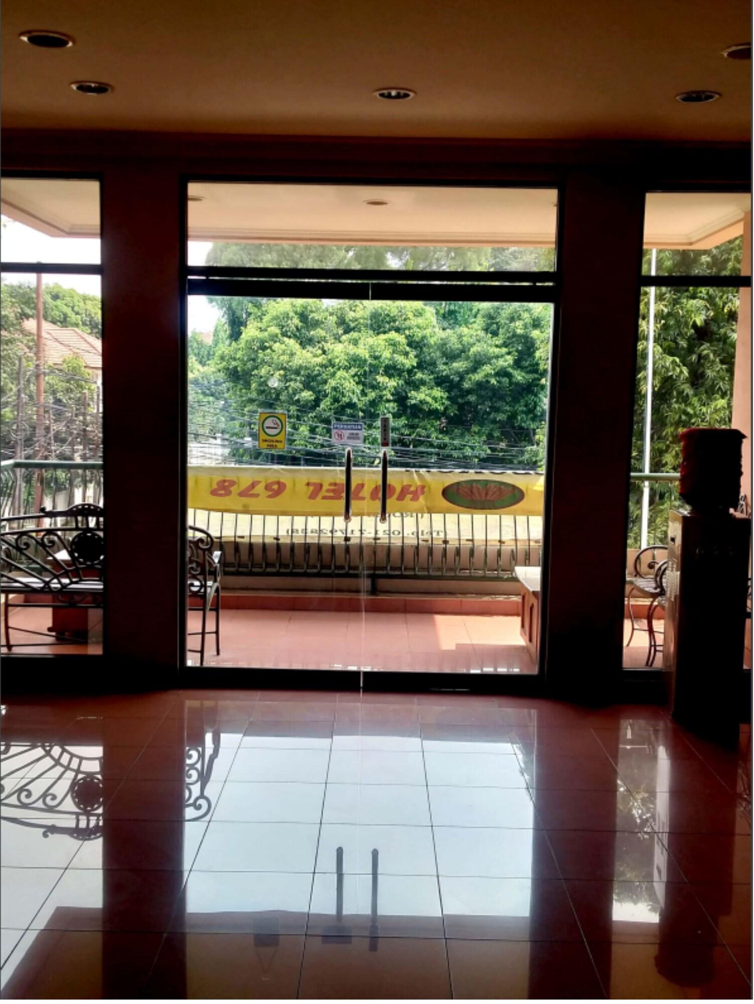 Vista Lobby Hotel 678 Kemang