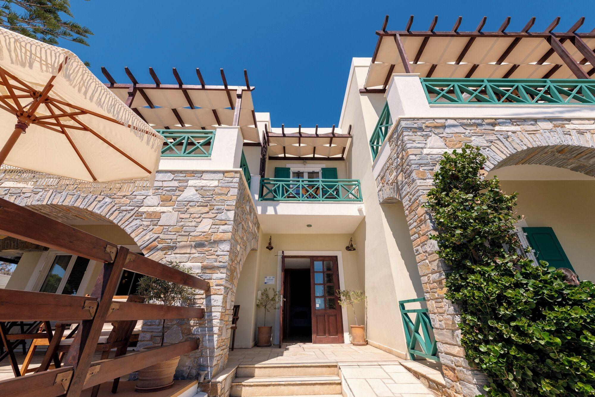 Vista Exterior Brazzera Hotel