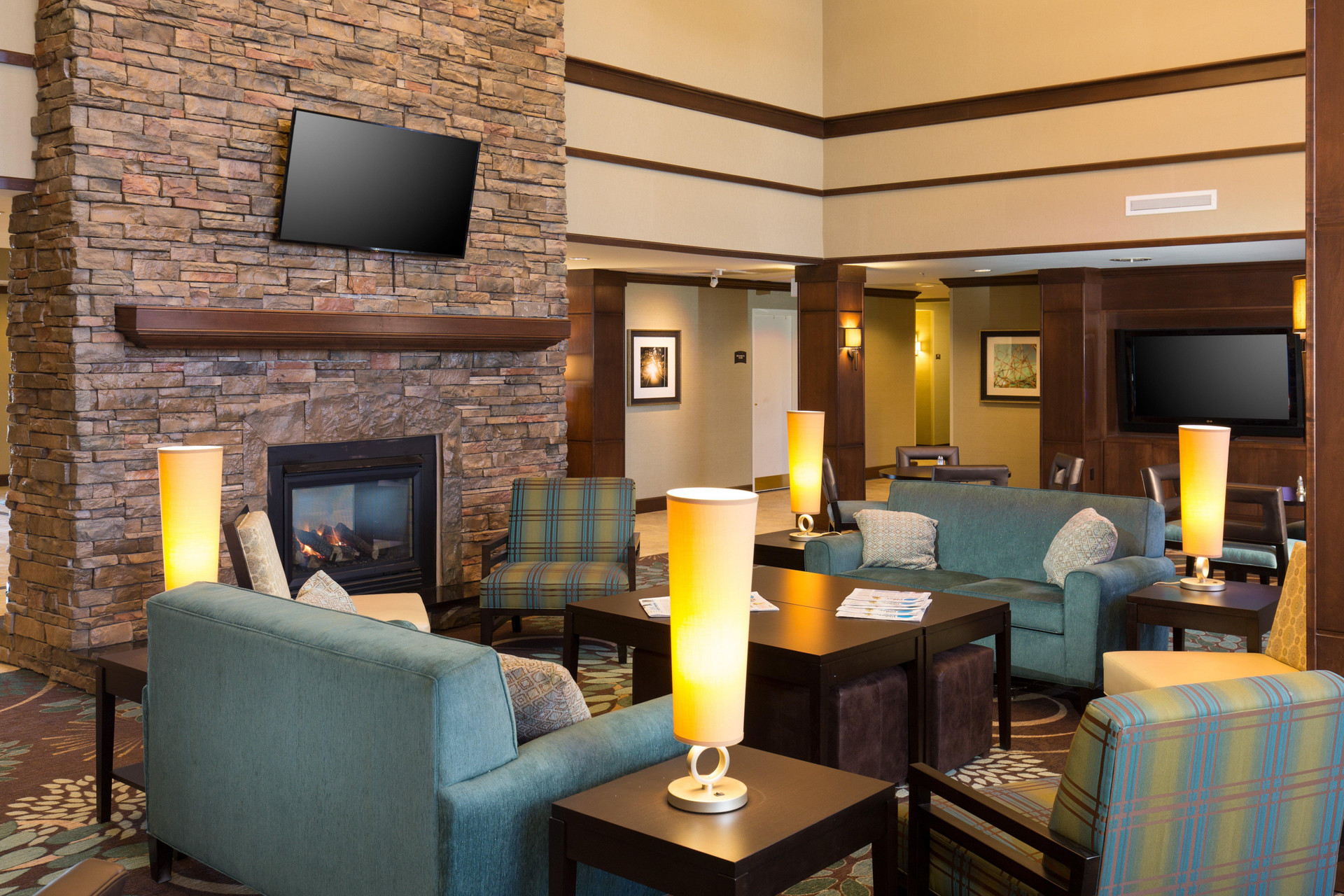 Vista Lobby Staybridge Suites Toledo - Maumee by IHG