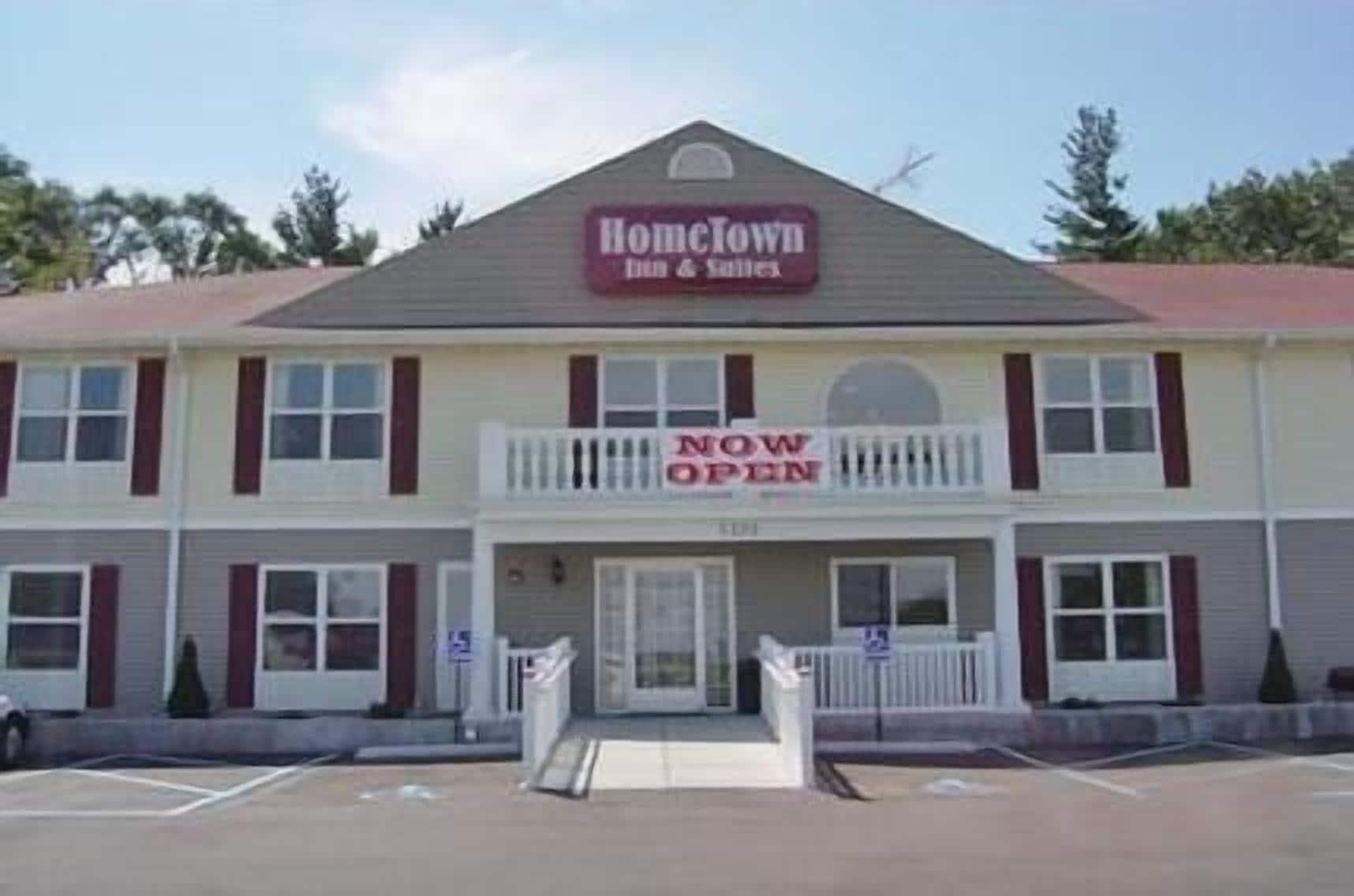 Varios HomeTown Inn & Suites