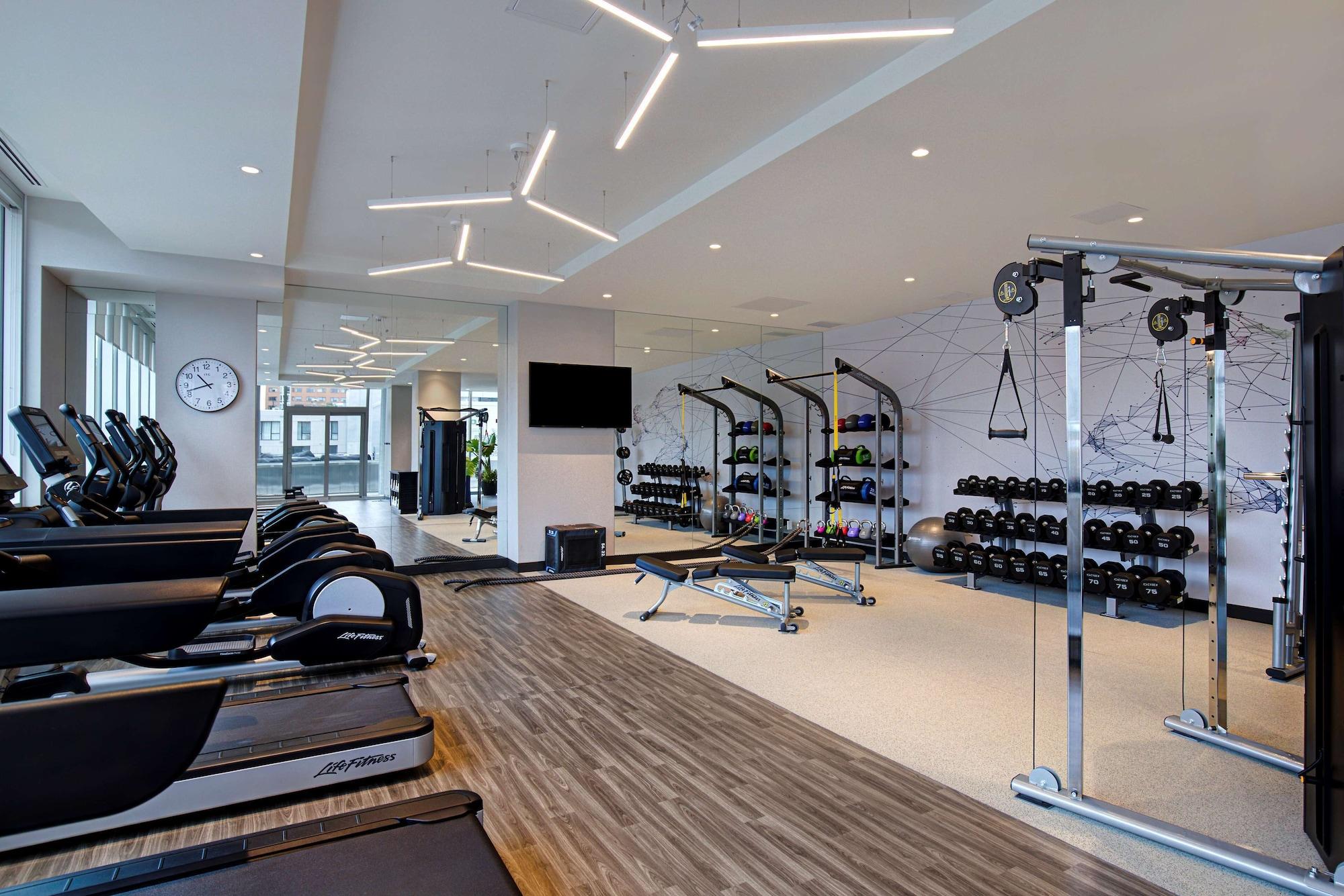 Gimnasio Hampton Inn by Hilton Montreal Downtown