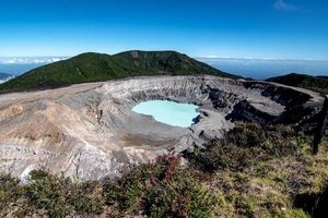 Actividad - Tour al Volcán Poás, Catarata de La Paz y Experiencia de Café desde San José