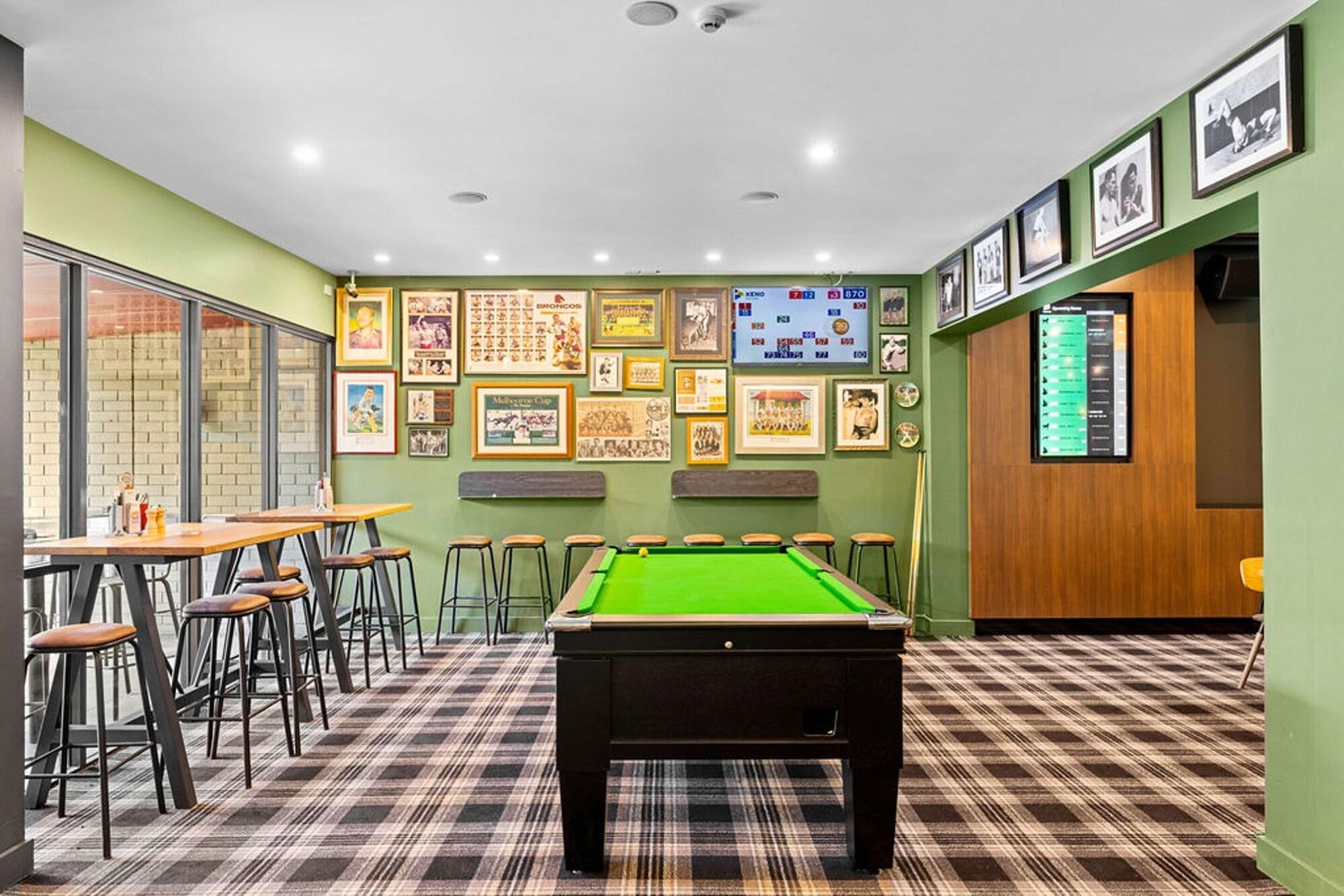 Instalaciones Recreativas Morayfield Tavern & Motel