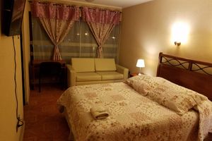 Alojamiento - Hotel Gheox