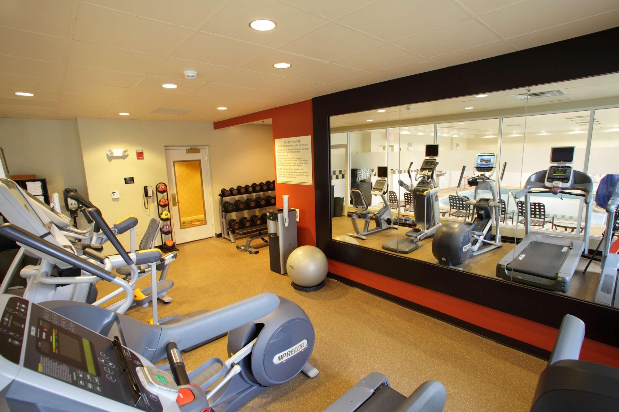 Gimnasio Hilton Garden Inn Chicago / Oak Brook