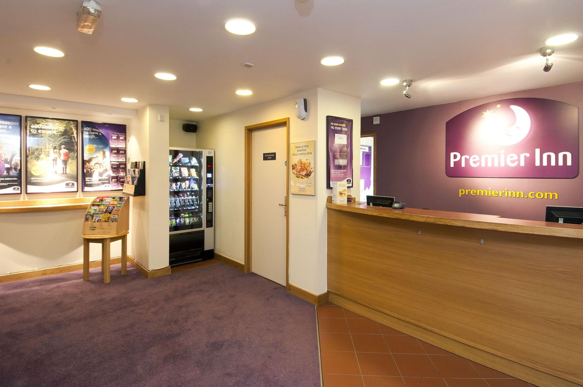 Vista Lobby Premier Inn Bolton West