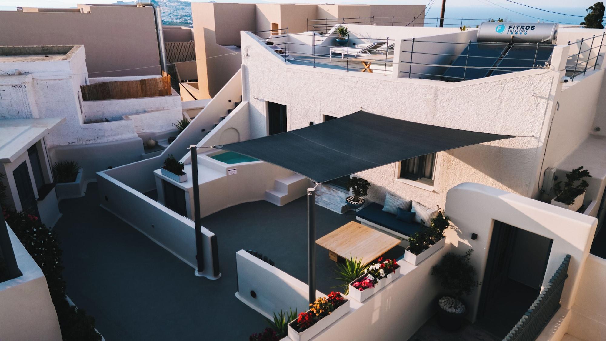 Vista Exterior Alaya Suites