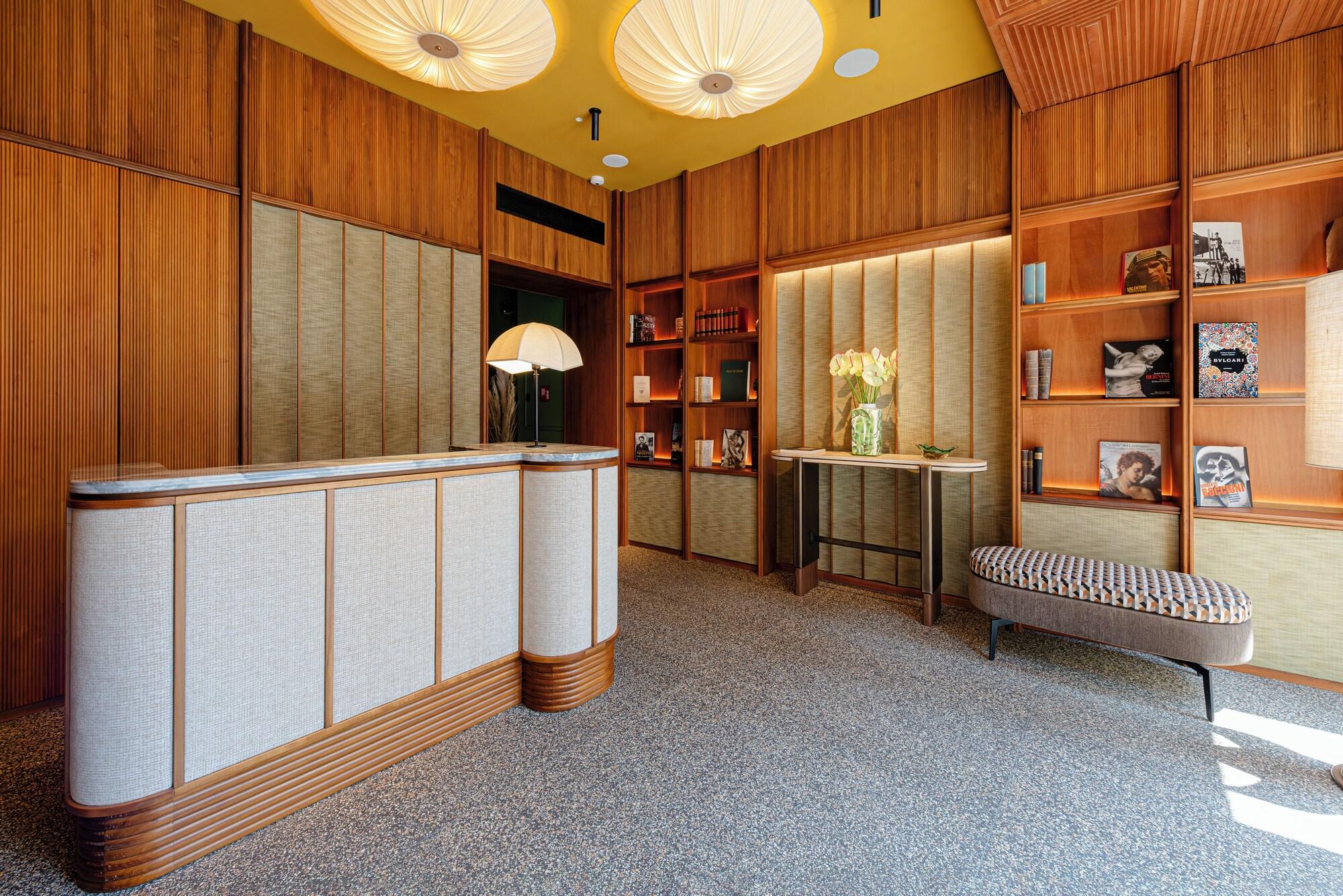 Vista Lobby Circle6 Rome