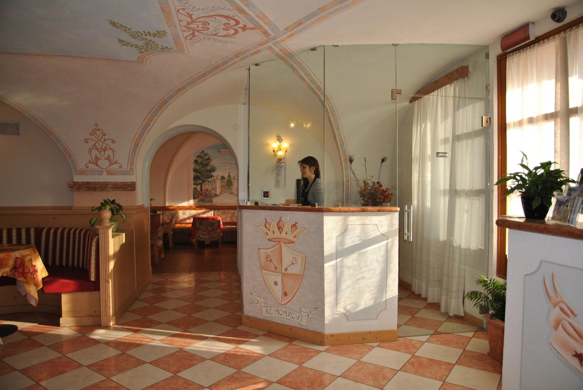 Vista Lobby Hotel San Lorenzo