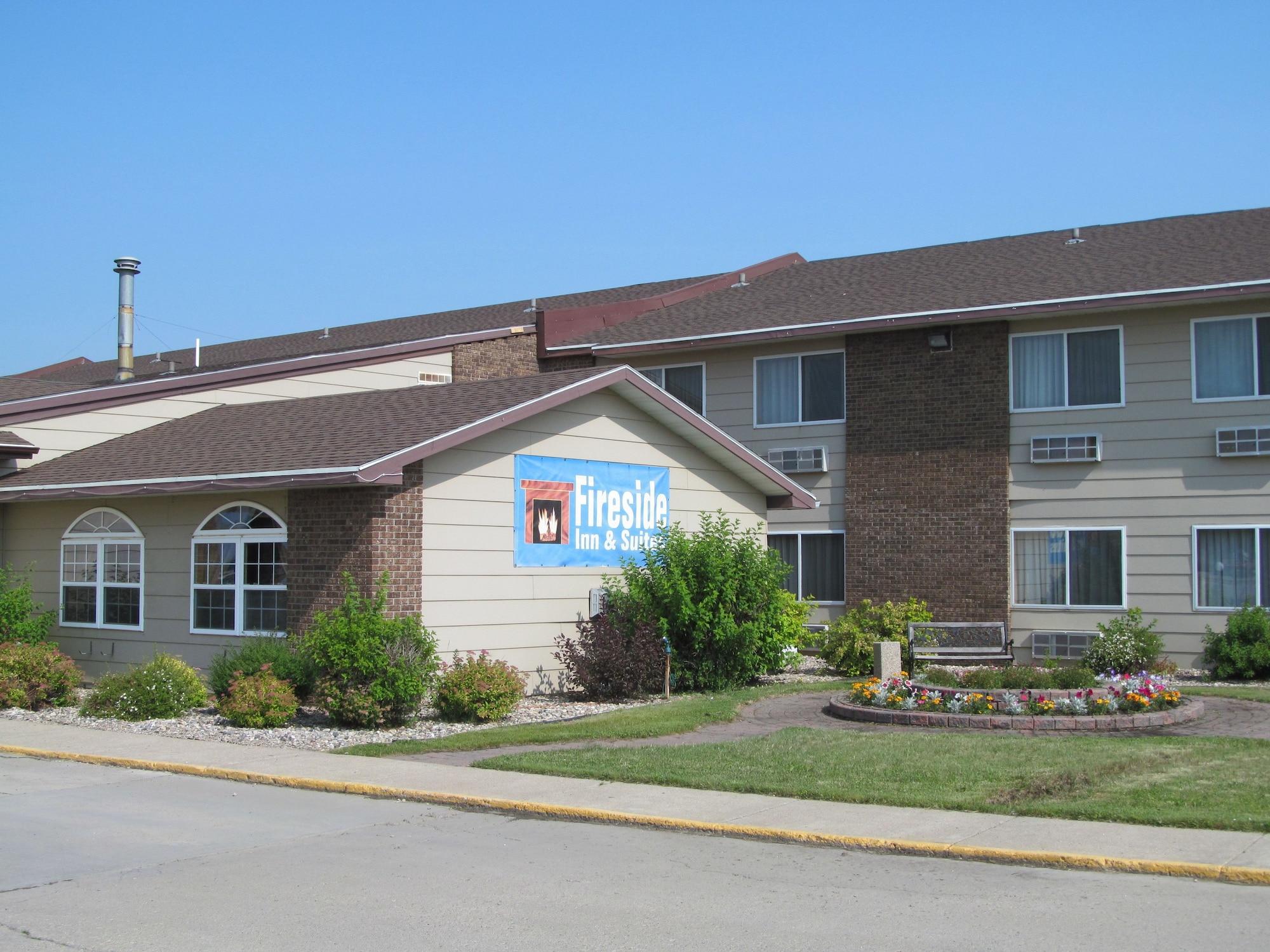 Vista Exterior Fireside Inn & Suites