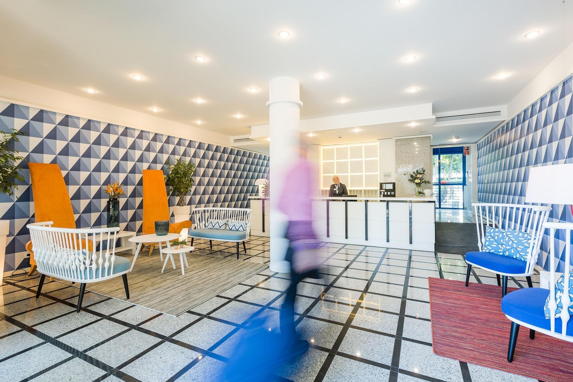 Vista Lobby Terrace Mar