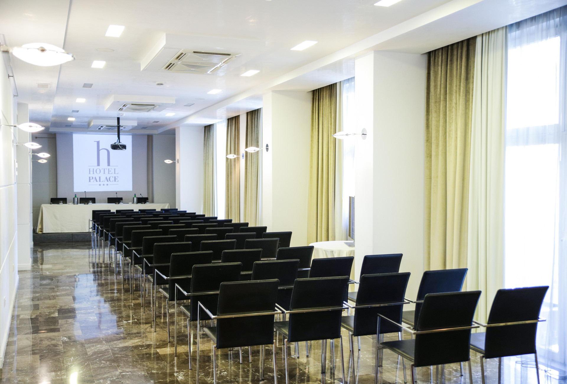 Sala de Reuniones Hotel Palace