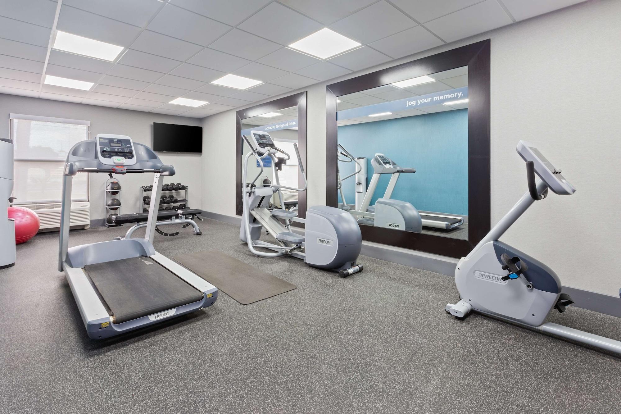 Gimnasio Hampton Inn Perry