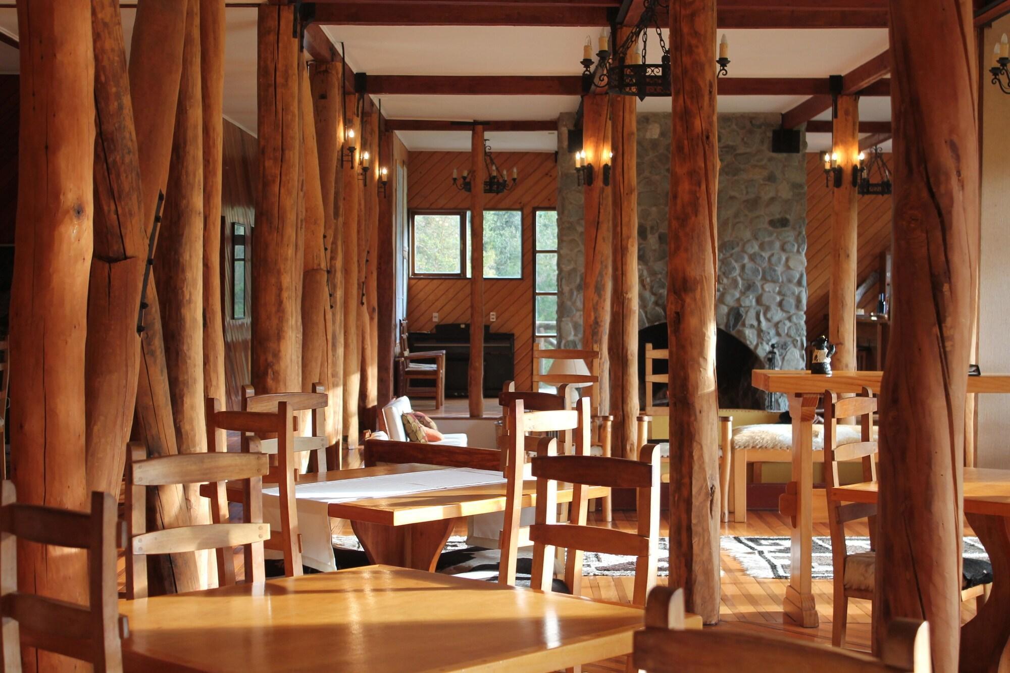 Restaurant Mitico Puelo Lodge