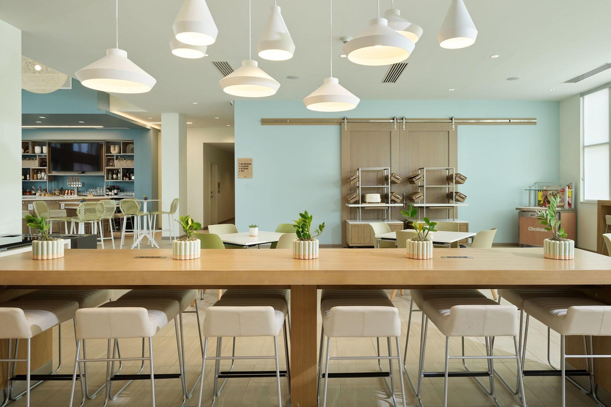 Restaurant Element Chattanooga East