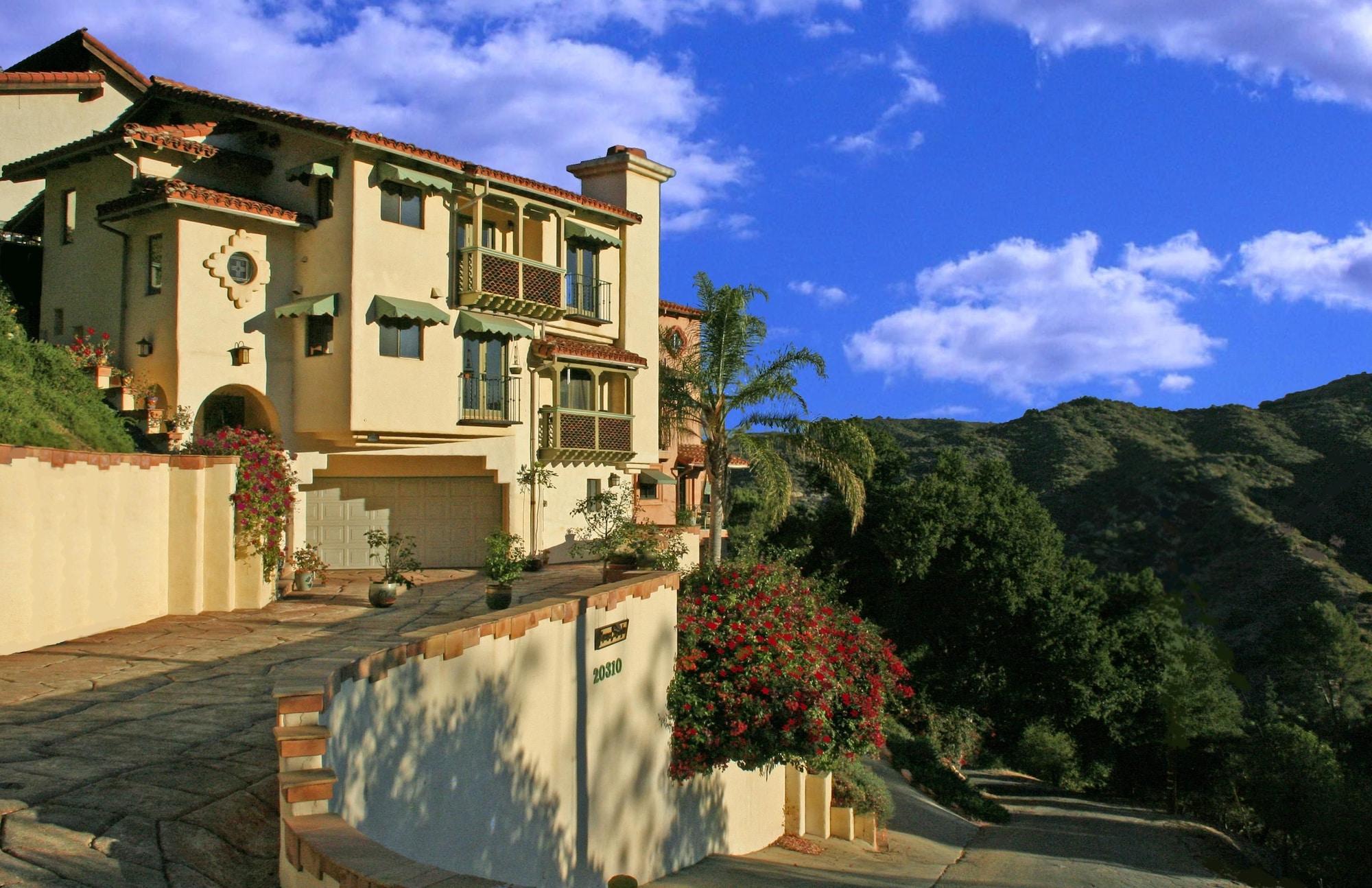 Varios Topanga Canyon Inn B&B