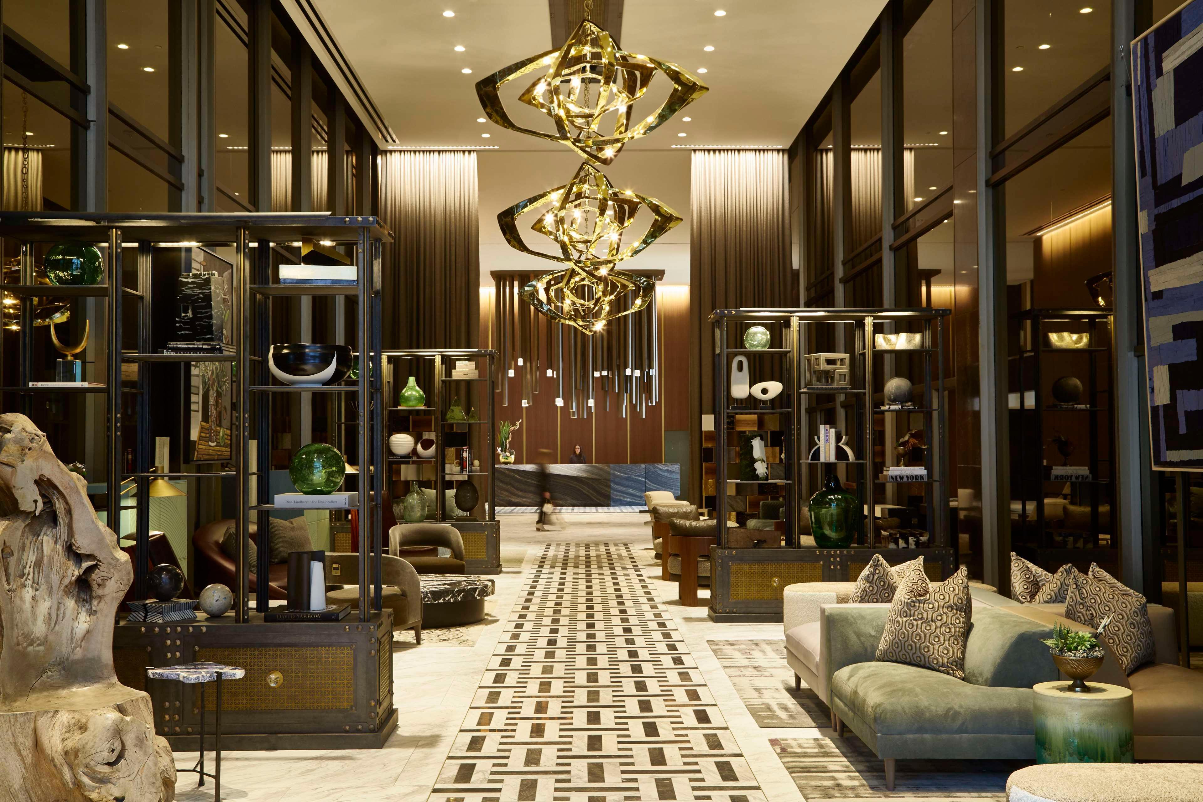 Vista Lobby Thompson Dallas