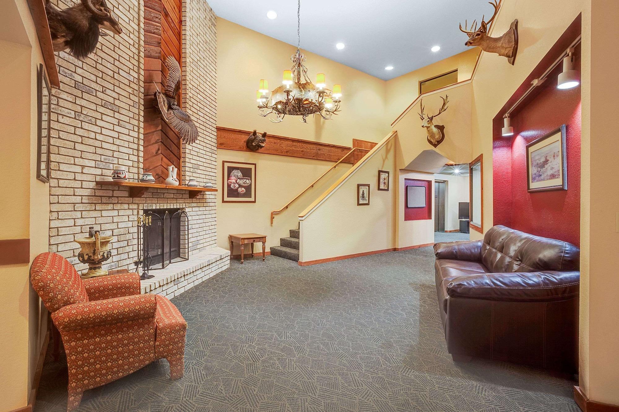 Vista Lobby Days Inn by Wyndham Boerne