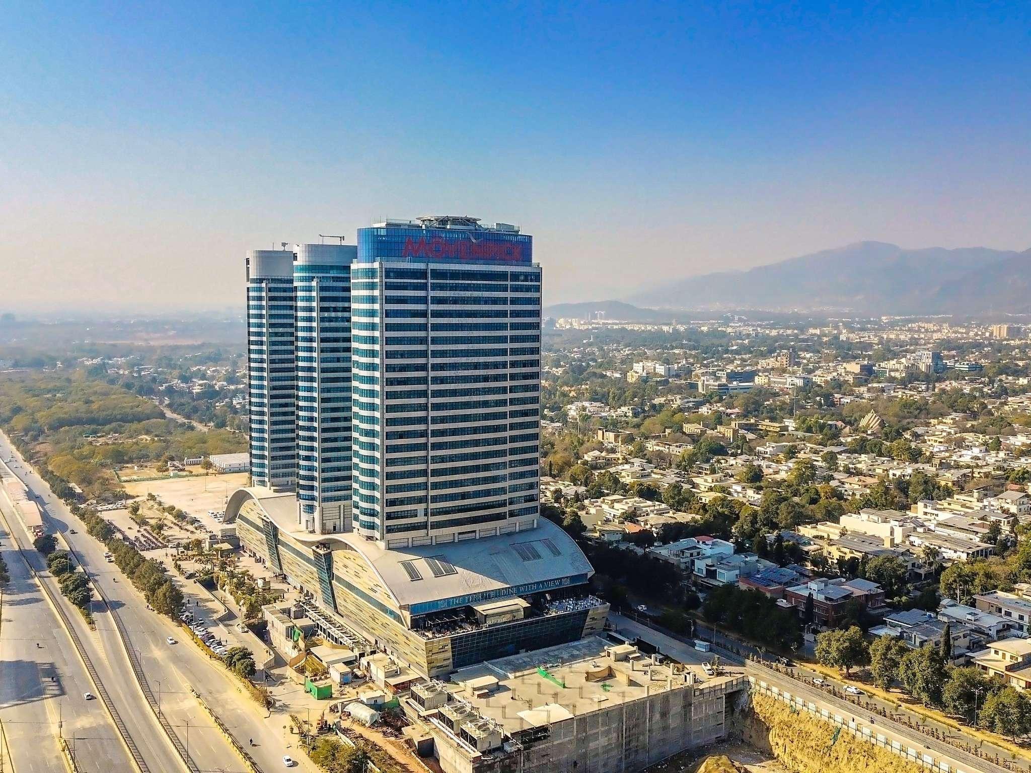 Vista Exterior Movenpick Centaurus Islamabad