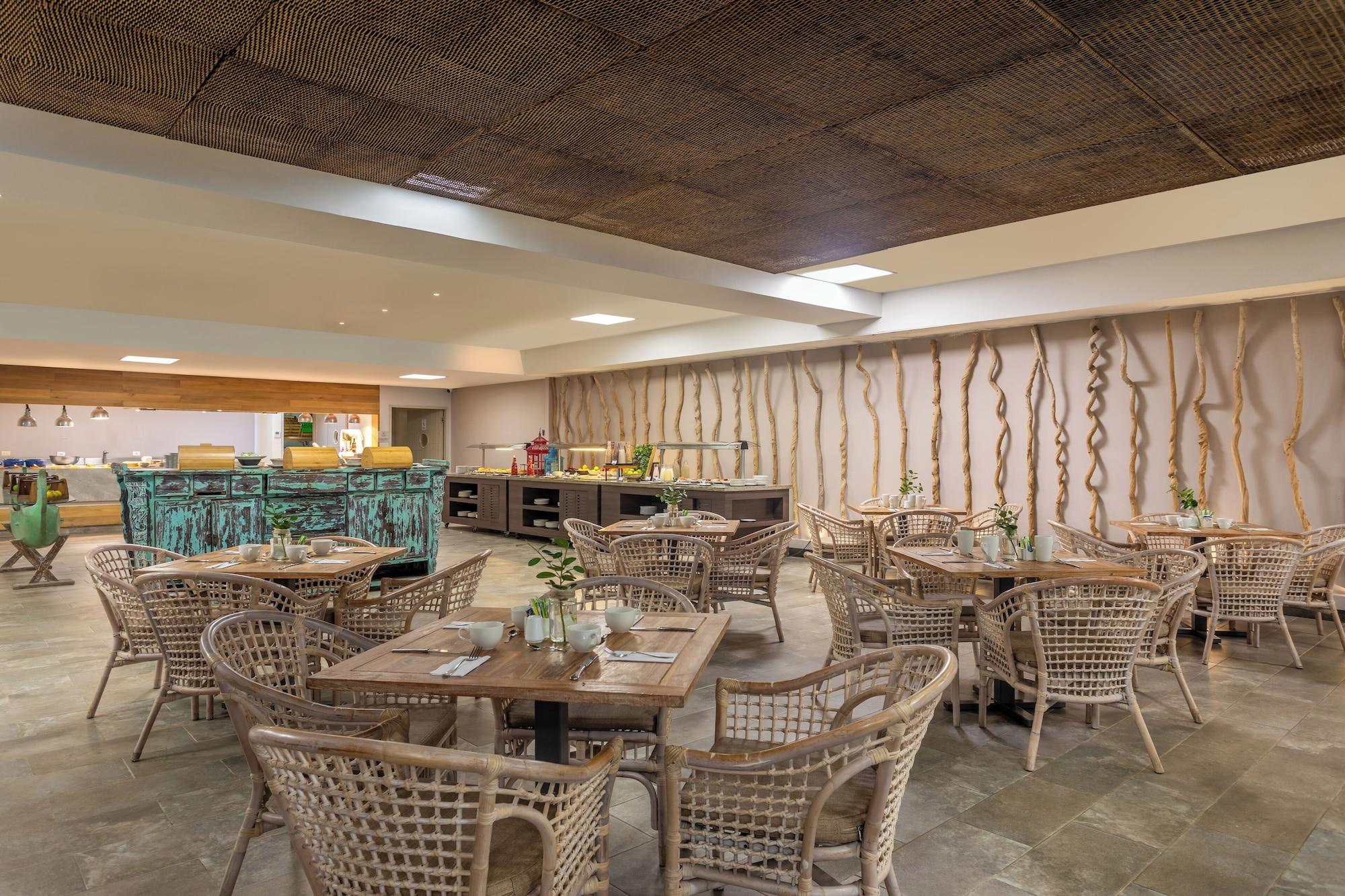 Restaurant Grand Sirenis Cartagena