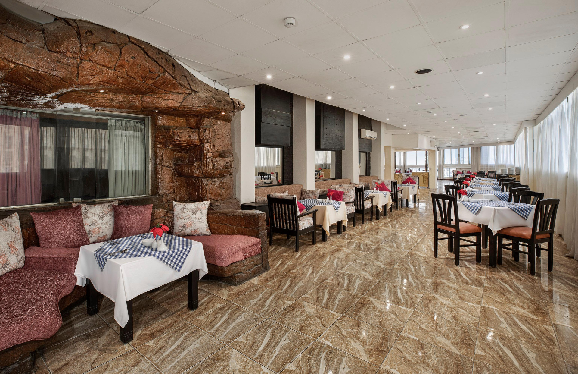 Restaurant Holidays Express Hotel