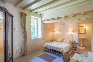 Alquiler Vacacional - Holiday Home in Saint-laurent-de-la-salle With Pool