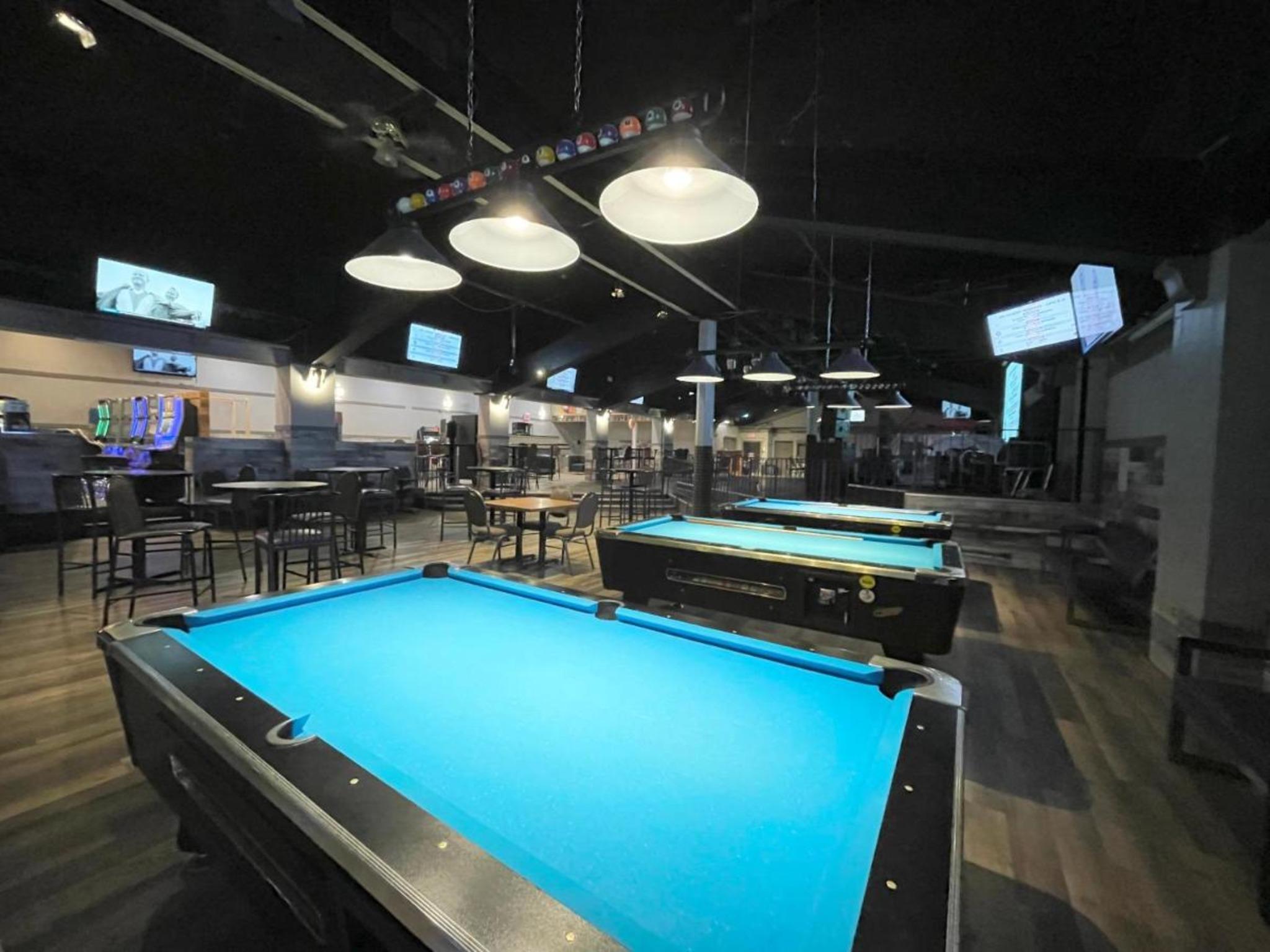 Bar/Salón Travelodge by Wyndham Winnipeg Airport