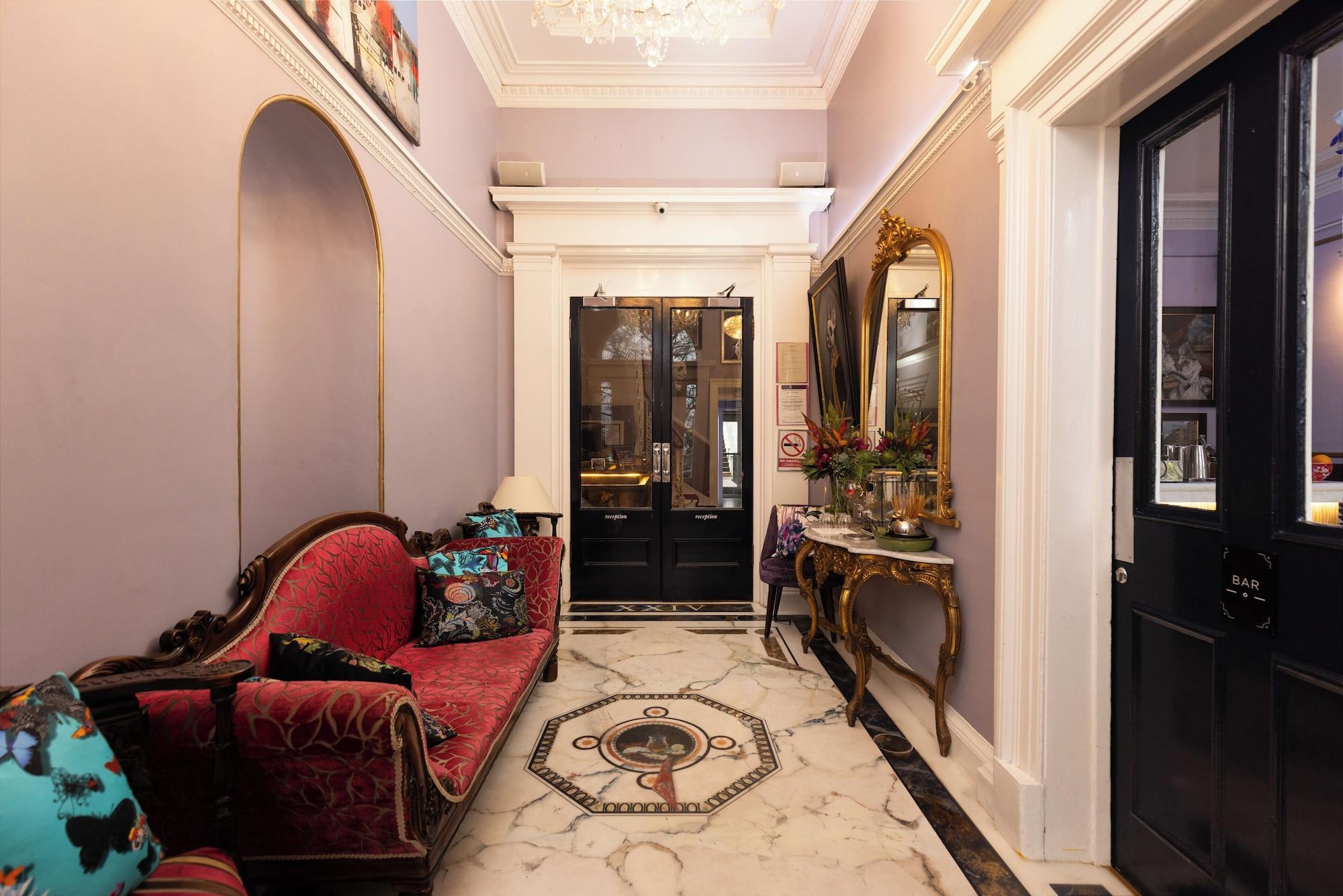 Vista Lobby 24 Royal Terrace