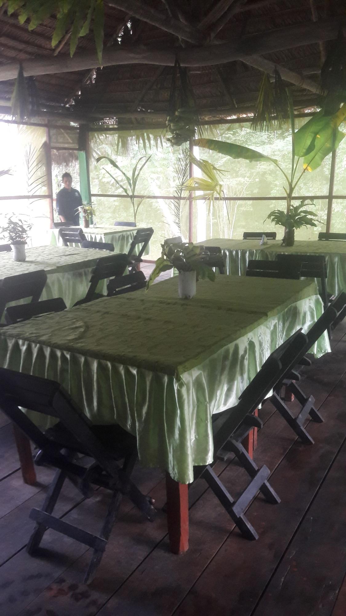 Restaurant Explorer Lodge