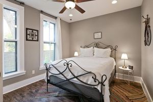 Alquiler Vacacional - Restored Historic 2br/1.5ba House Near Downtown
