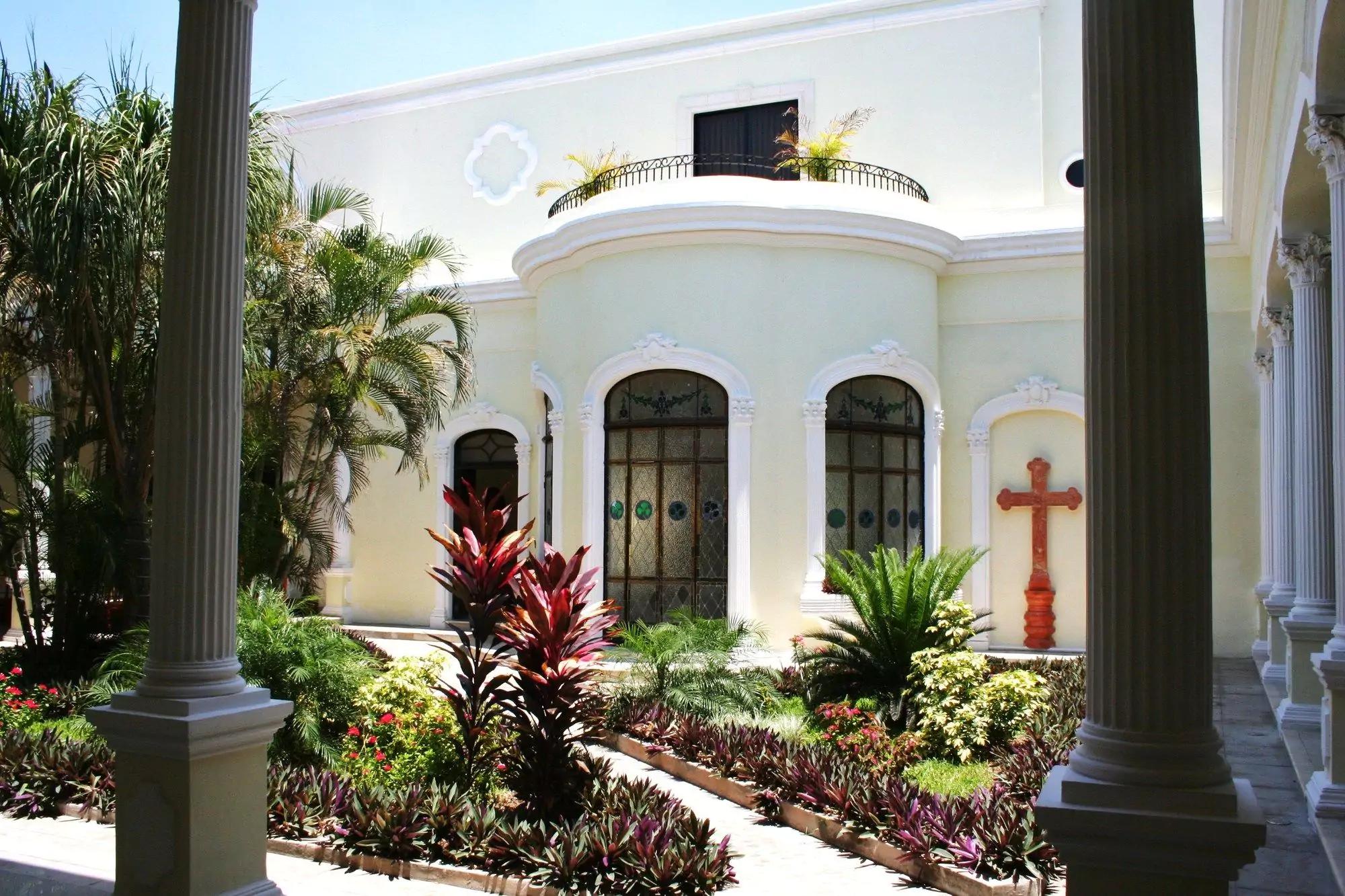 Vista da fachada Gran Real Yucatán