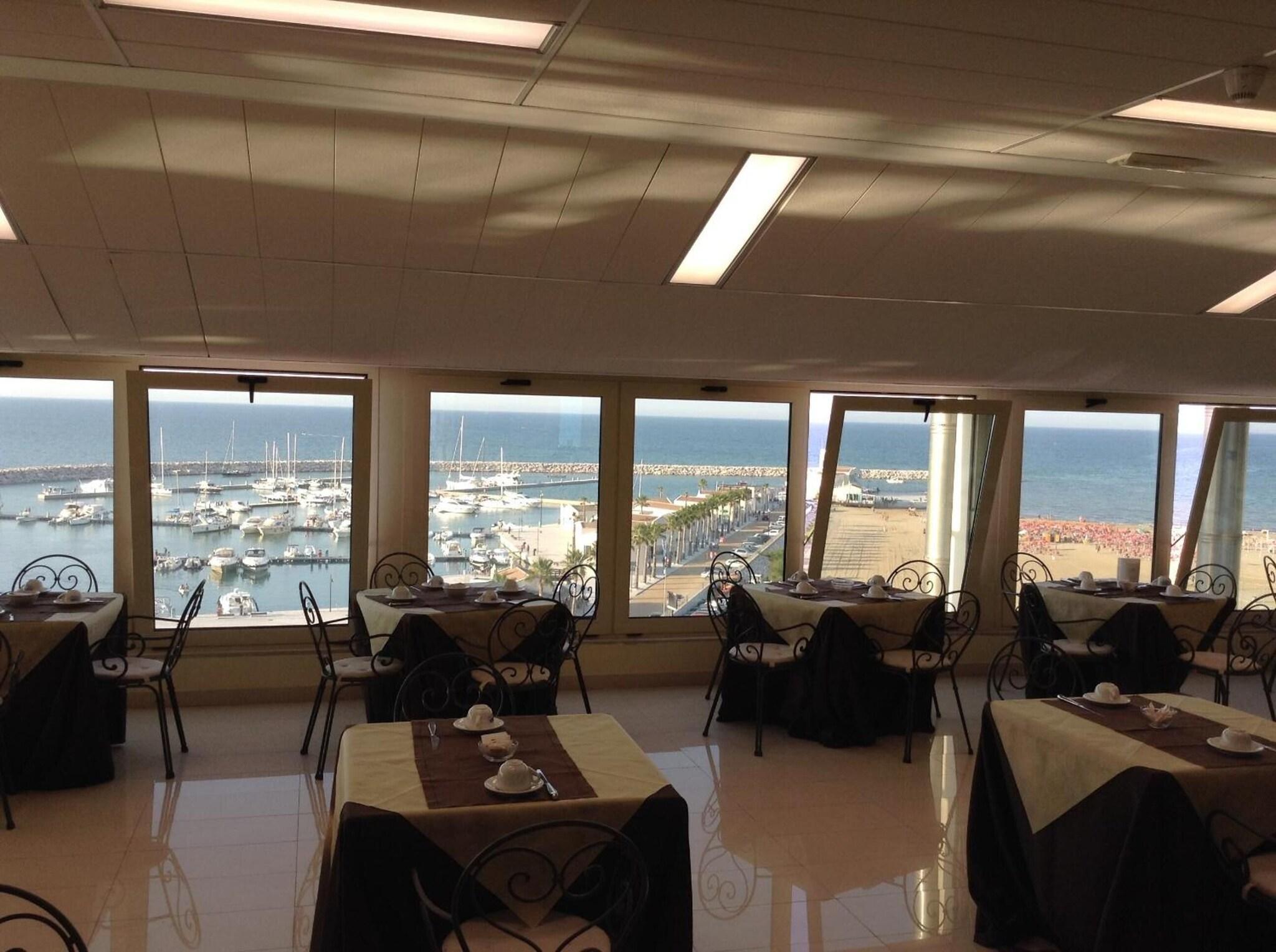 Restaurant Hotel Borgo Marina