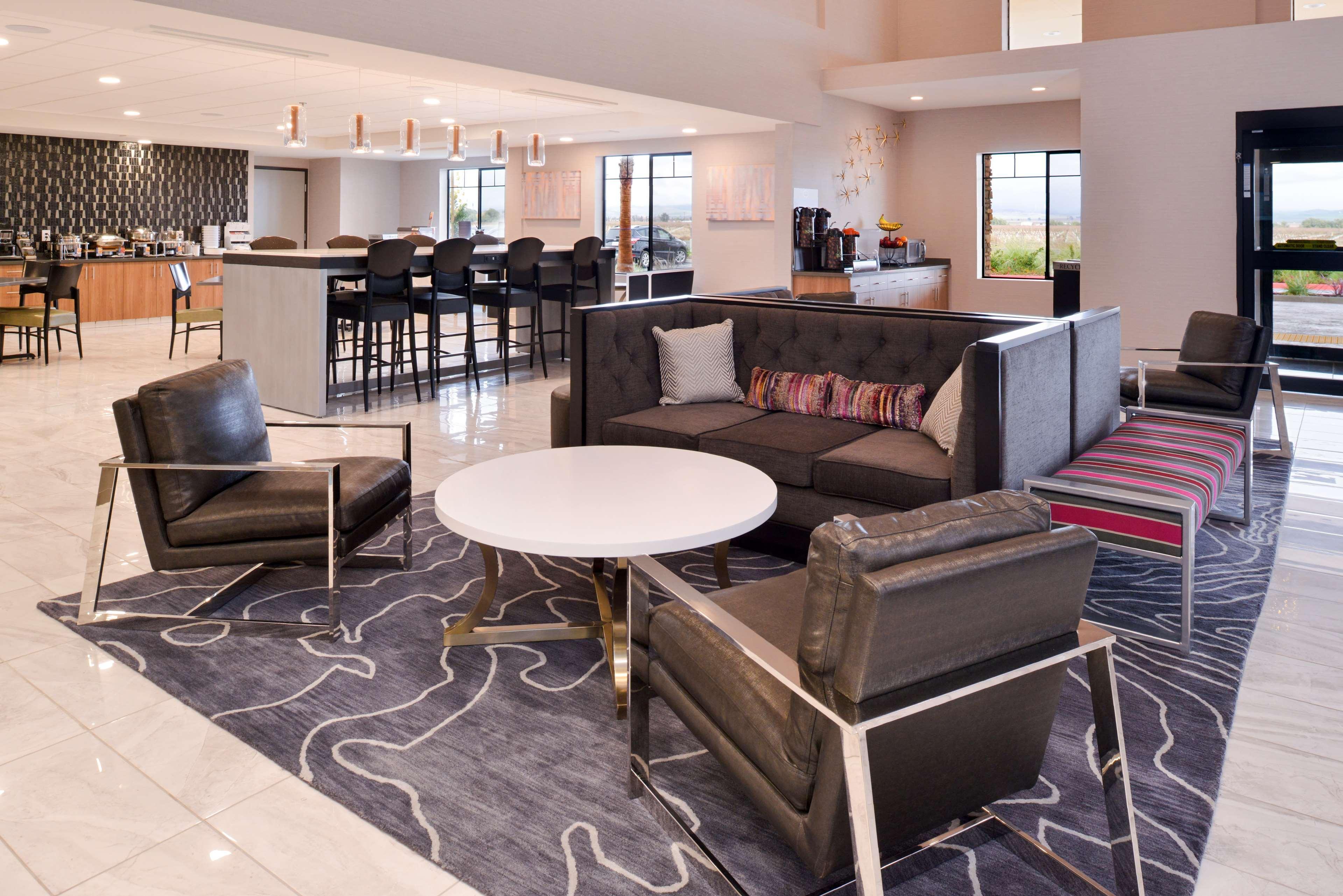 Vista Lobby Best Western Motherwell Centre Moorings Hotel