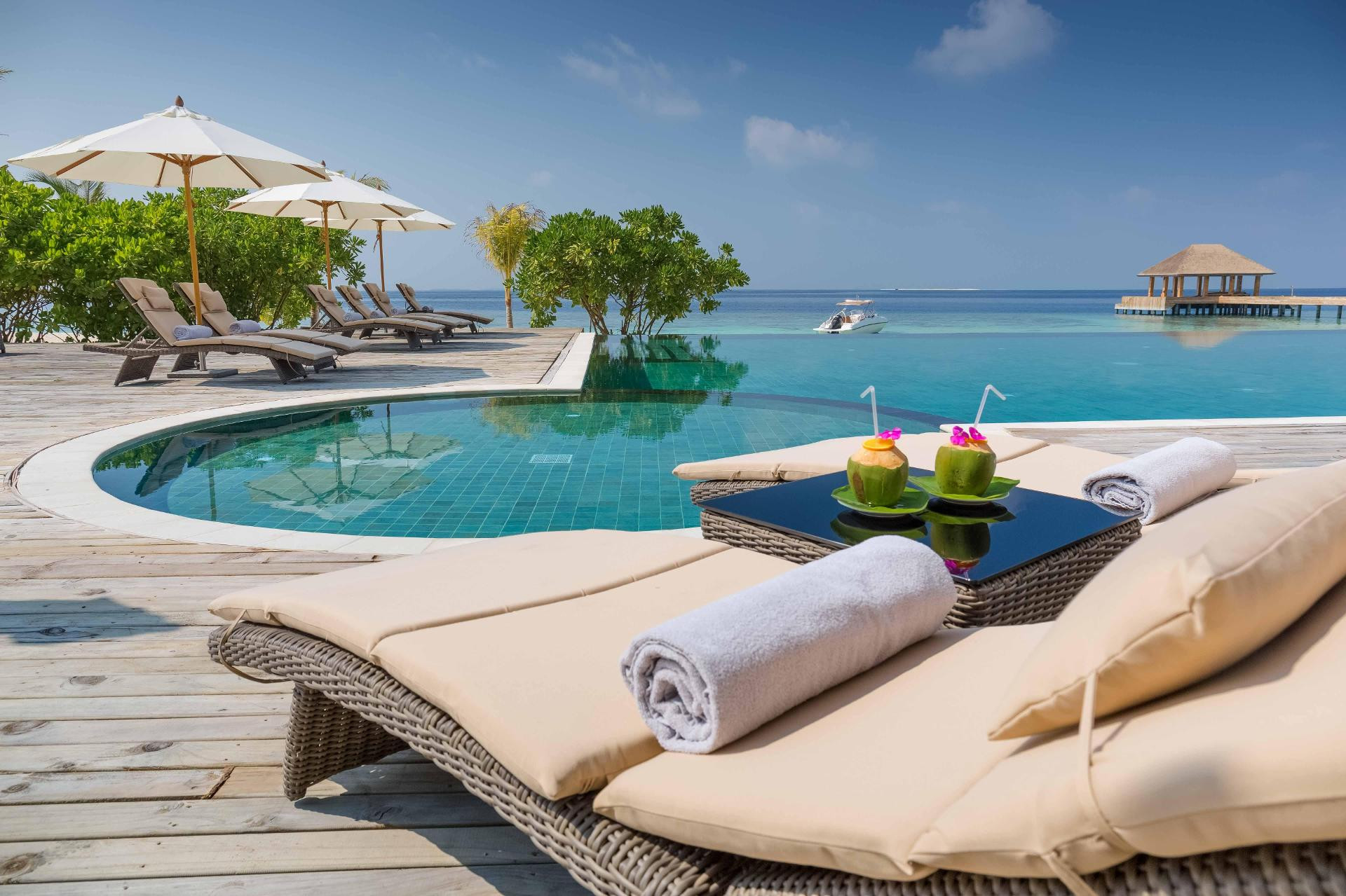 Vista Piscina Kudafushi Resort & Spa - All Inclusive