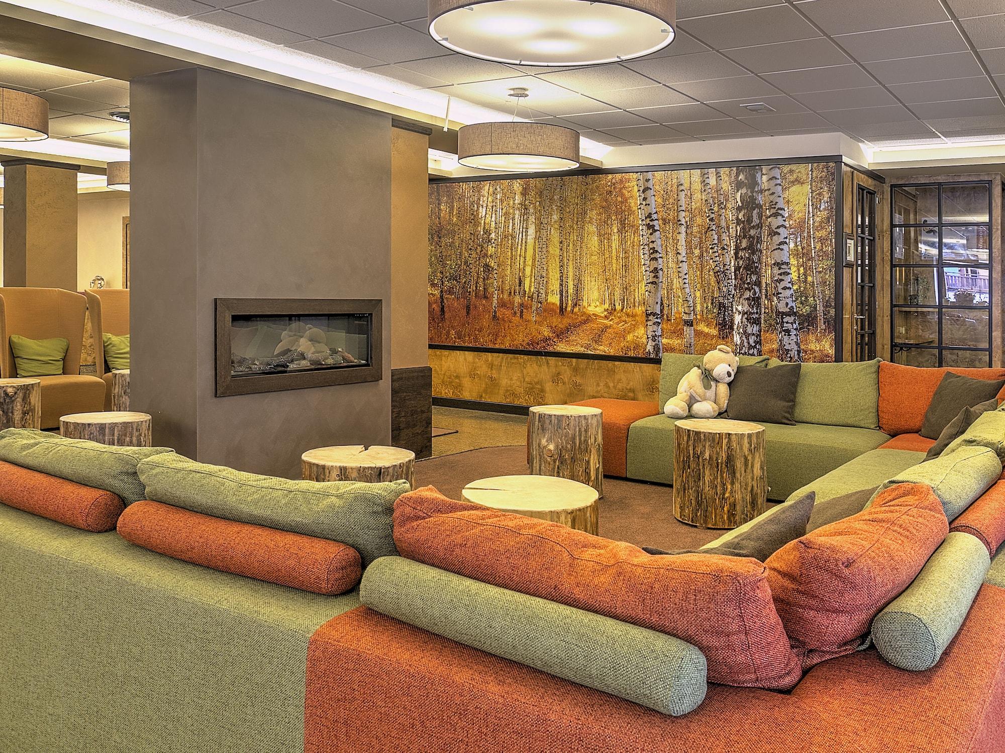 Vista Lobby Luna Wellness Hotel