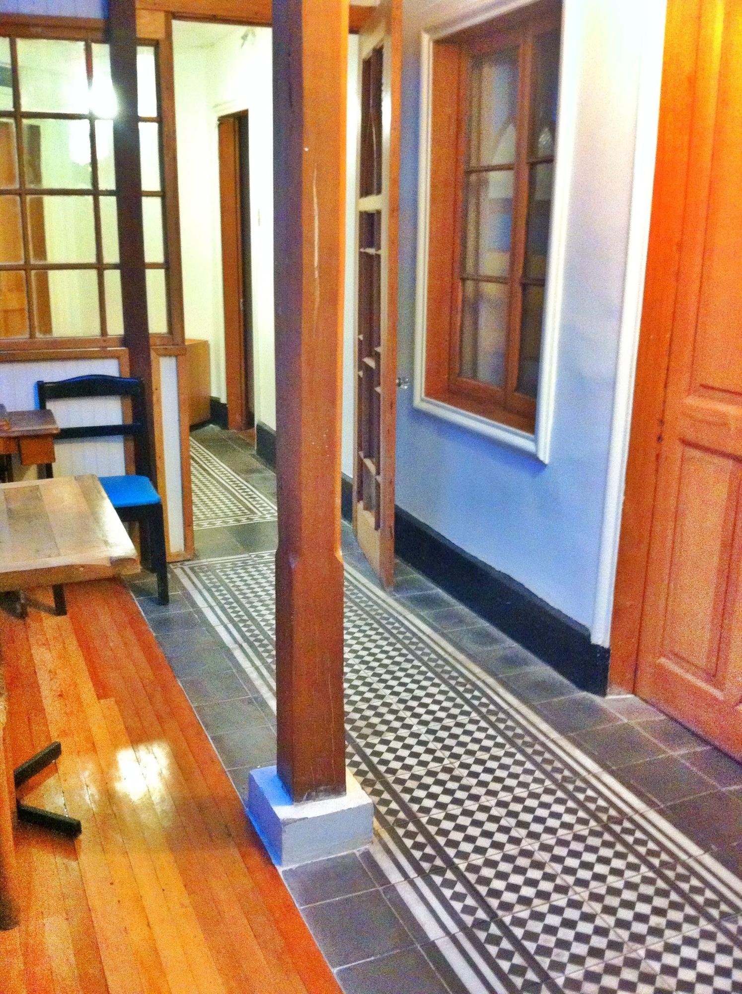 Varios Tralkan B&B
