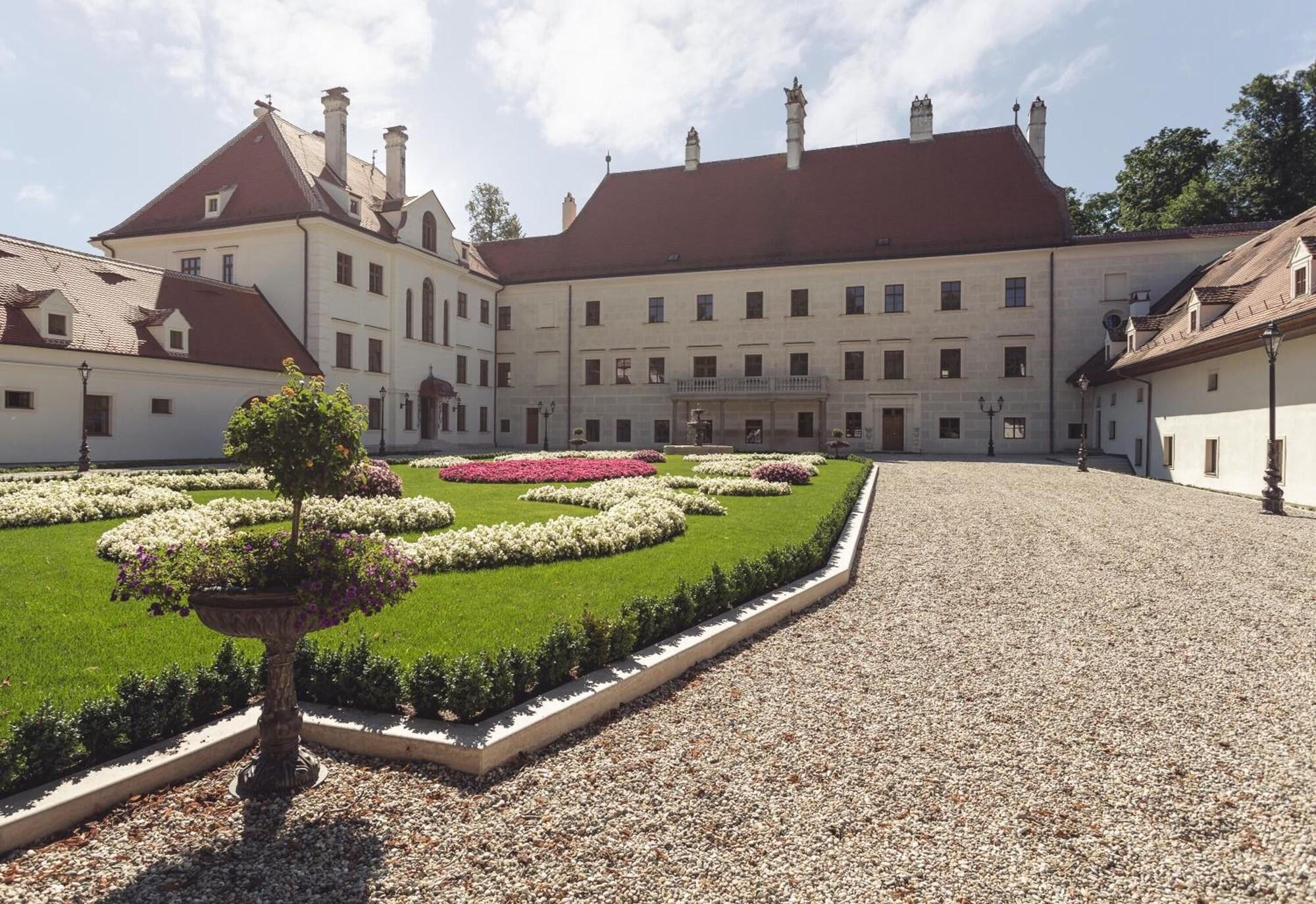 Vista Exterior Schloss Thalheim