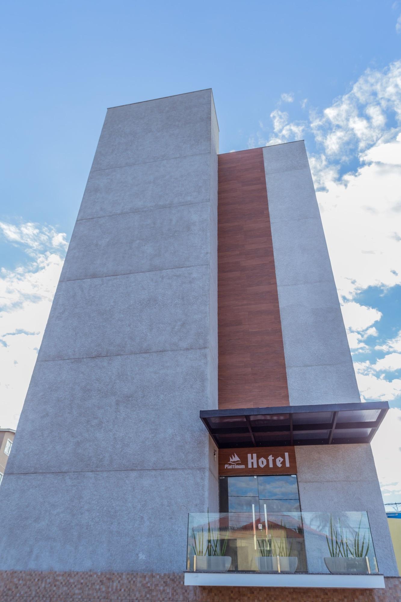 Varios Plattinum Hotel