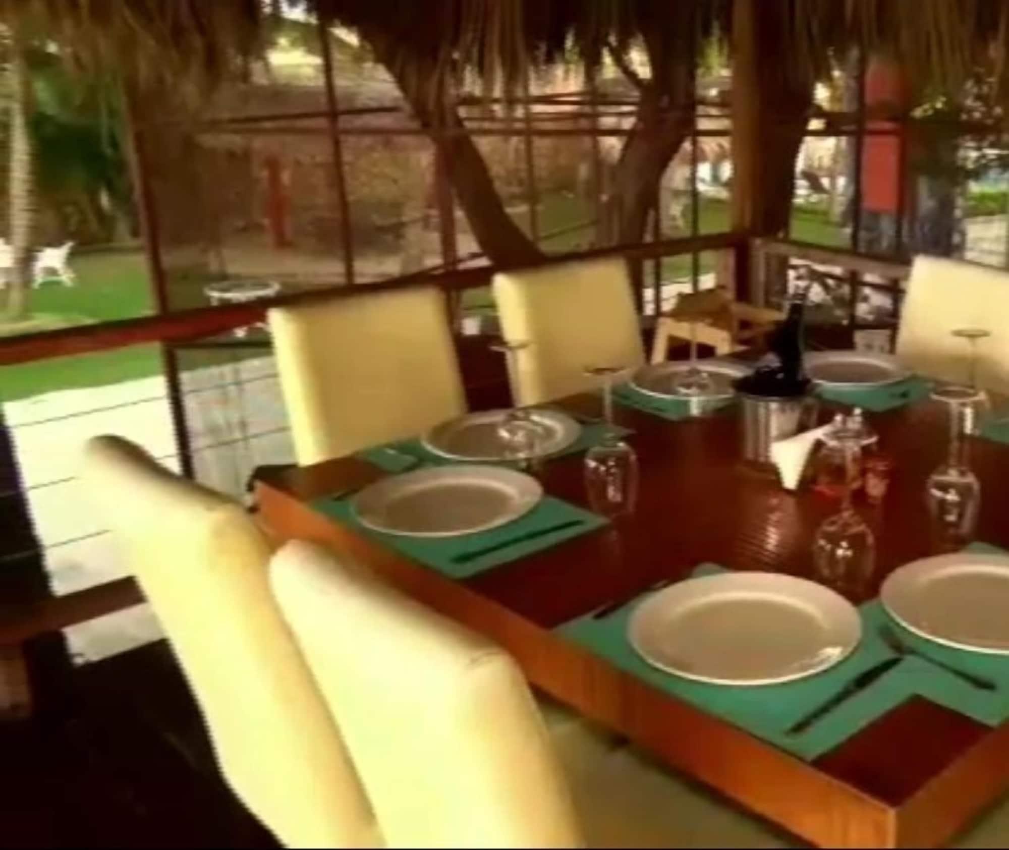 Restaurant Hotel El Cayito Beach Resort Montecristi