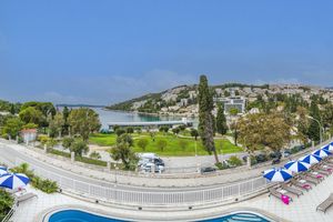 Alojamiento - Hotel Komodor