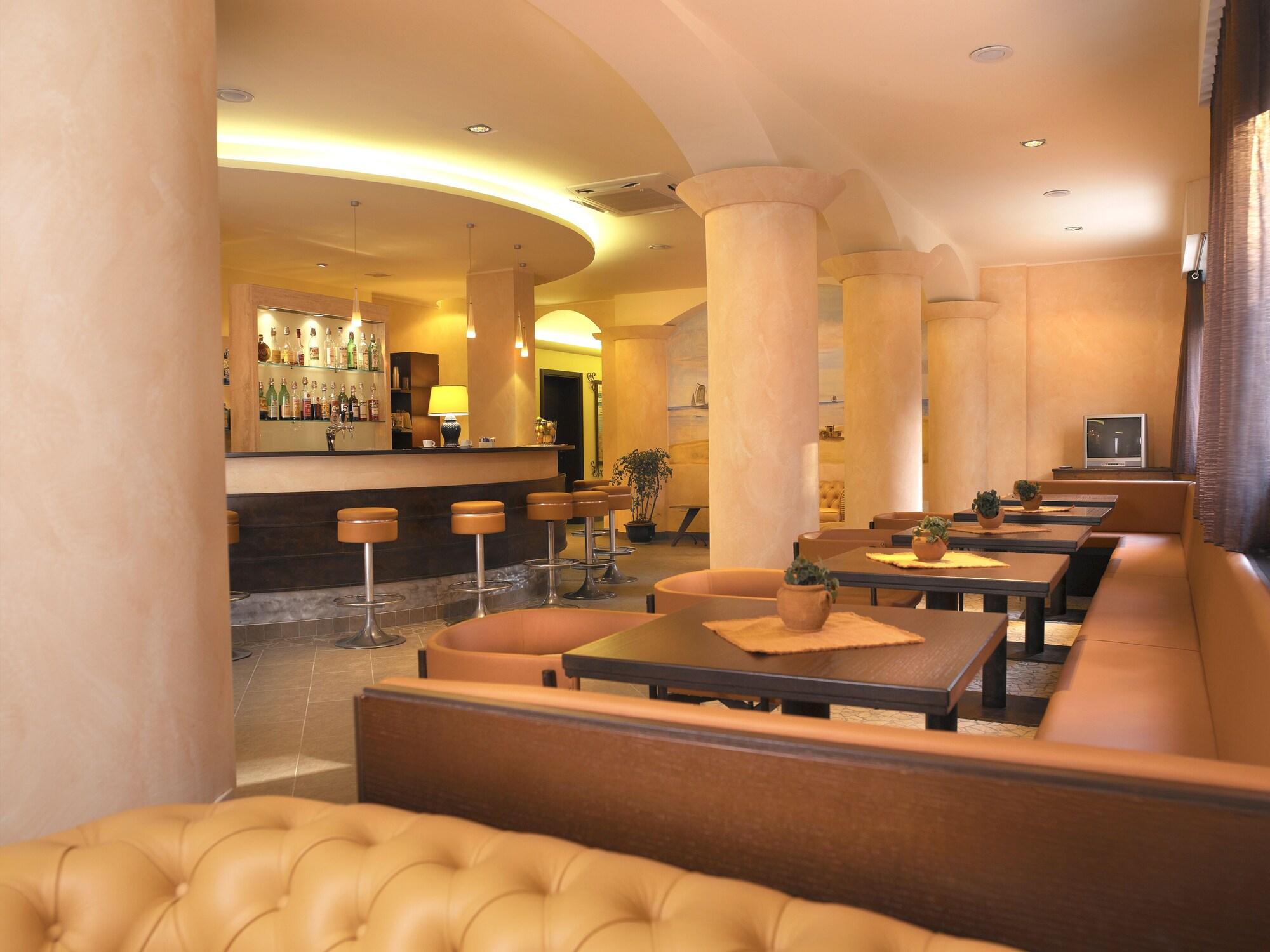 Bar/Salón Hotel Italia