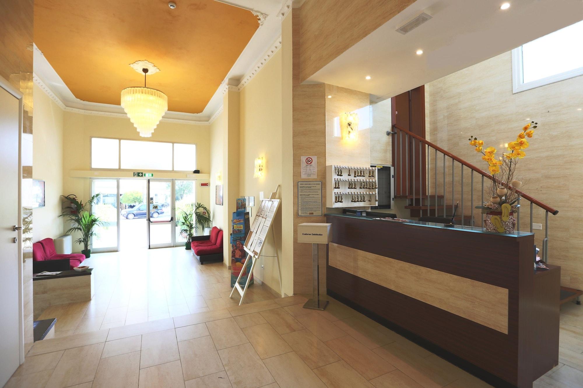 Vista Lobby Family Hotel Marina Beach