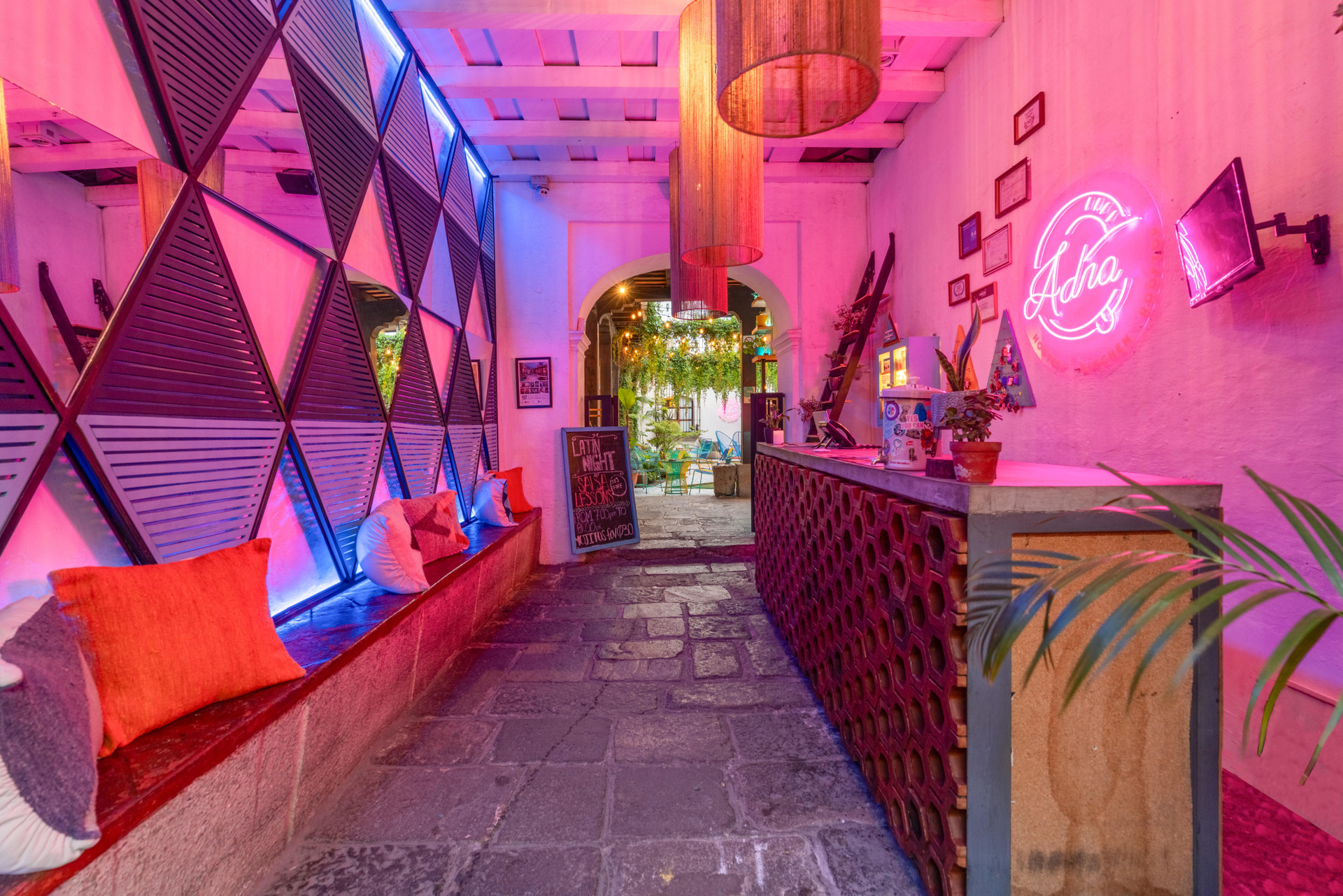 Vista Lobby Adra Hostel